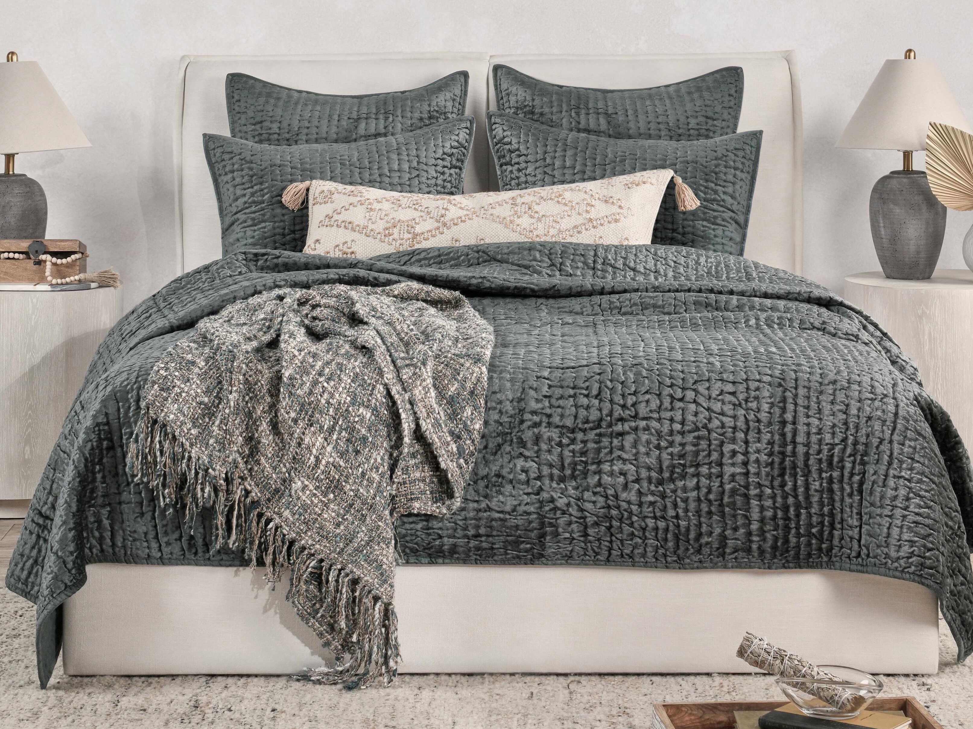 Villa by Classic Home Bari Bay Green Quilt