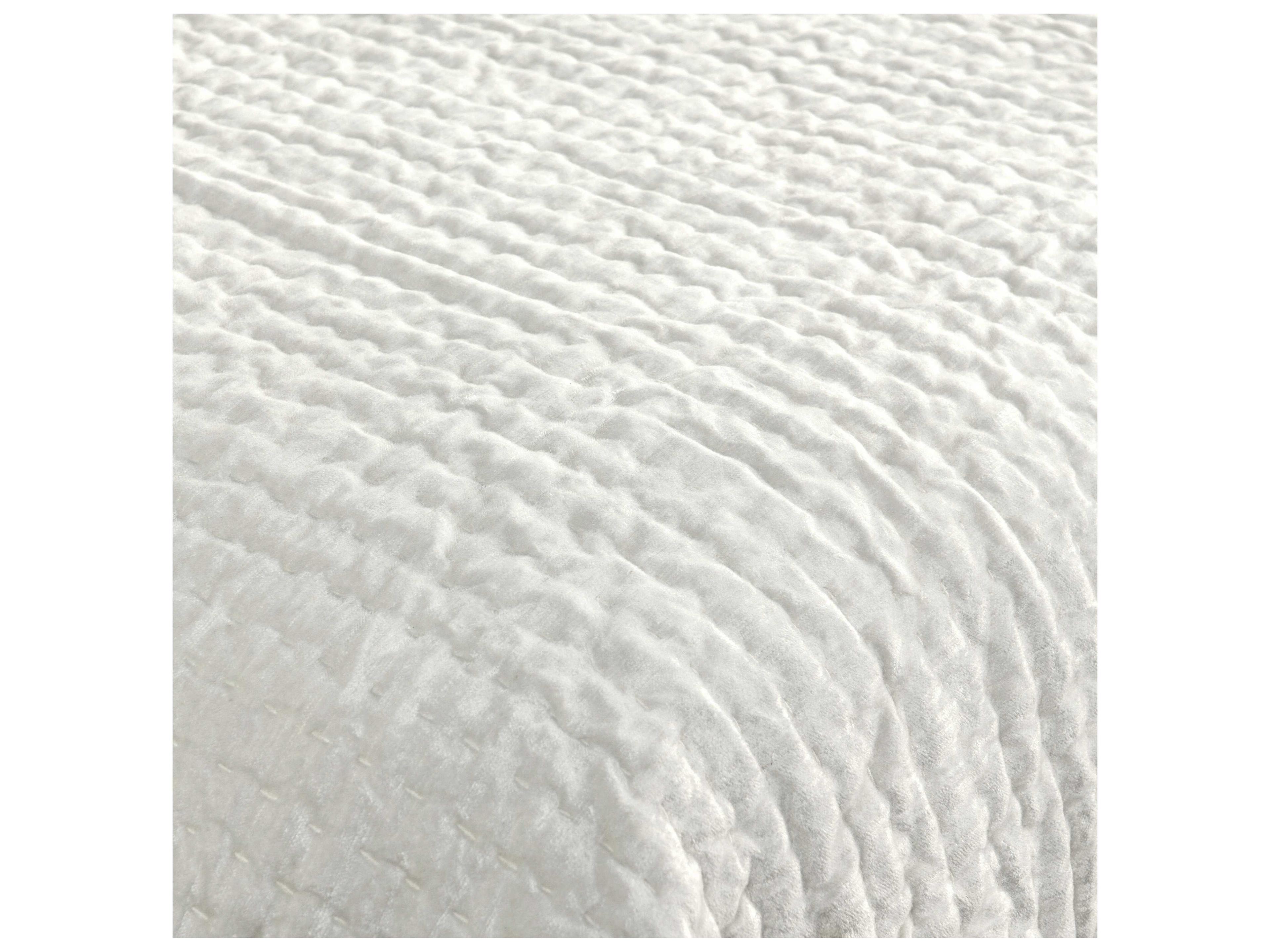 Villa by Classic Home Bari Ivory Quilt