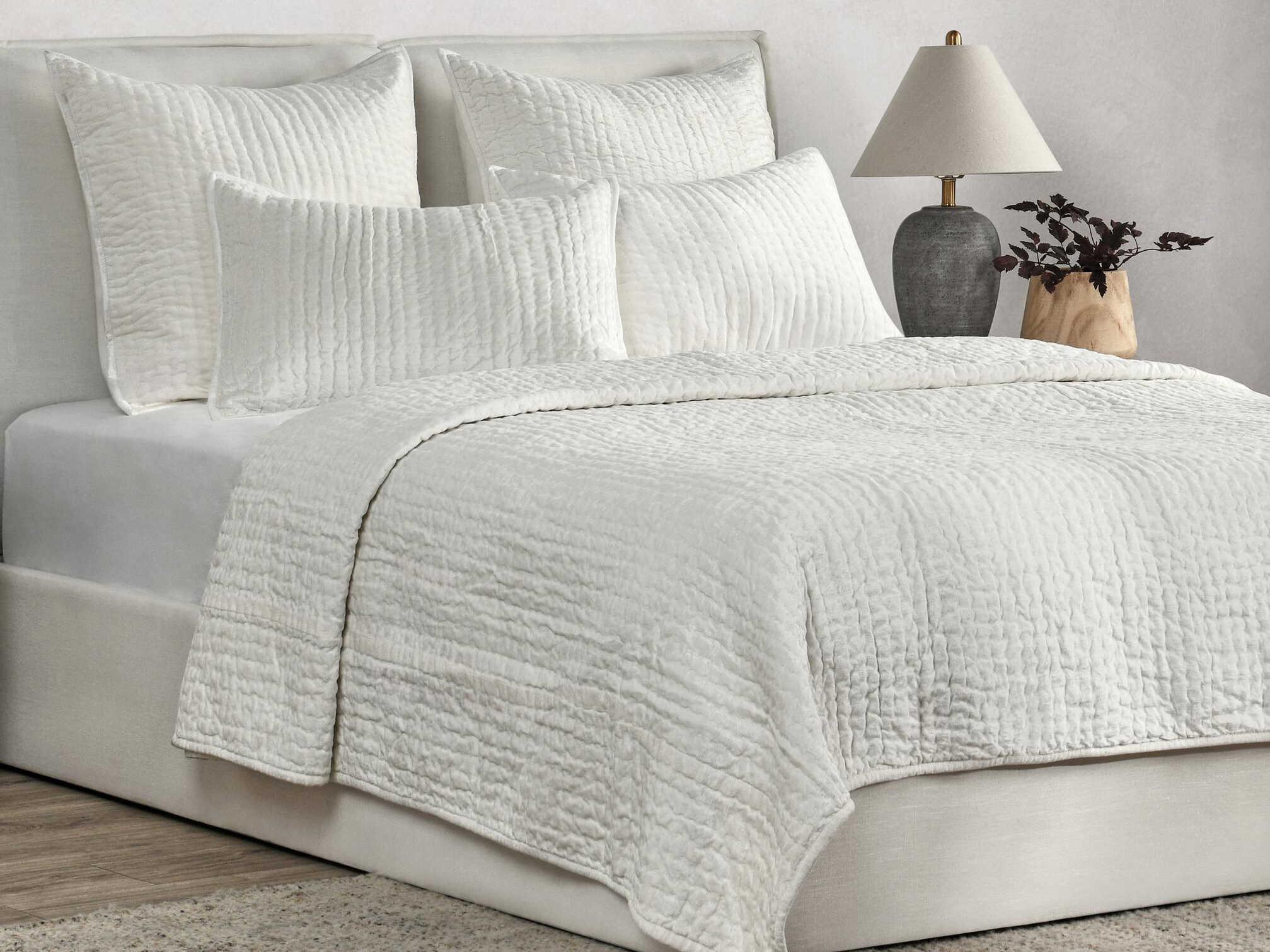 Villa by Classic Home Bari Ivory Quilt