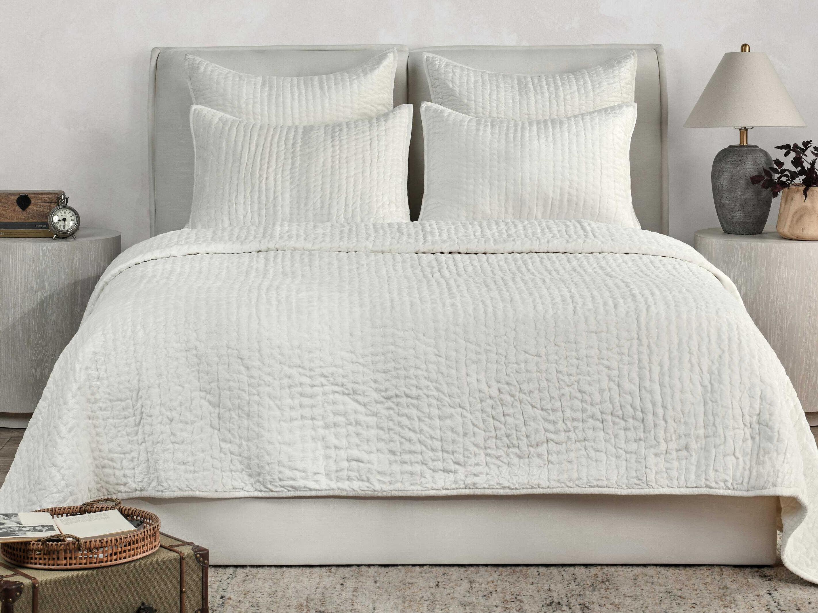 Villa by Classic Home Bari Ivory Quilt