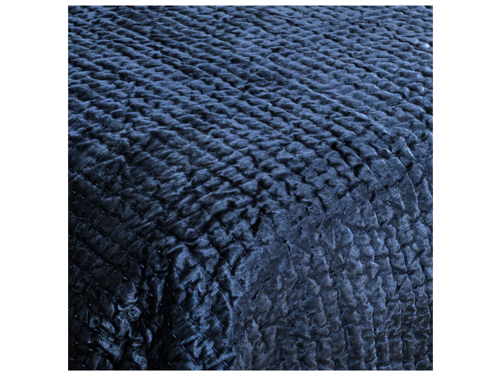 Villa by Classic Home Bari Ocean Blue Quilt