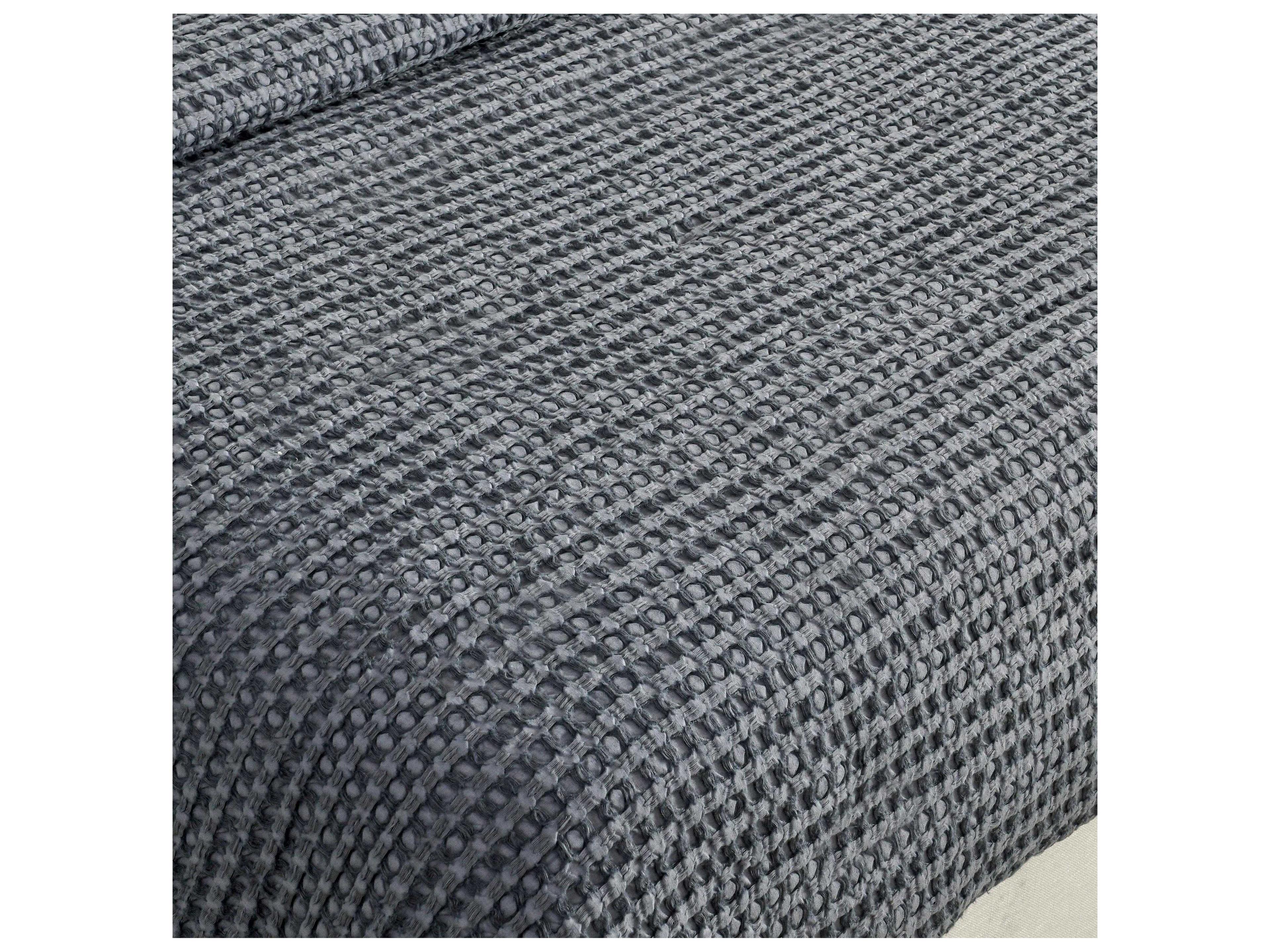 Villa by Classic Home Colmar Marina Blue Quilt