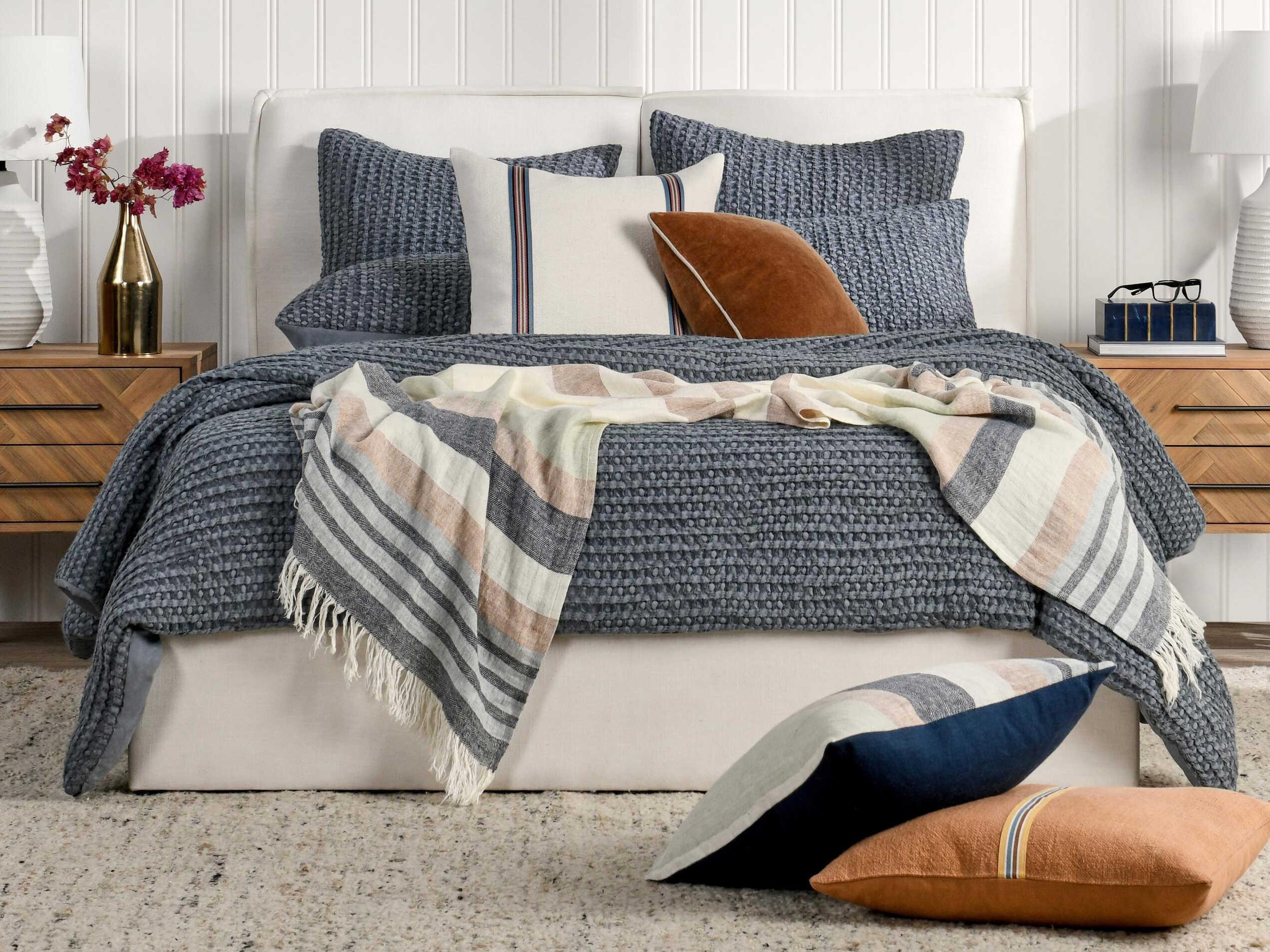 Villa by Classic Home Colmar Marina Blue Quilt