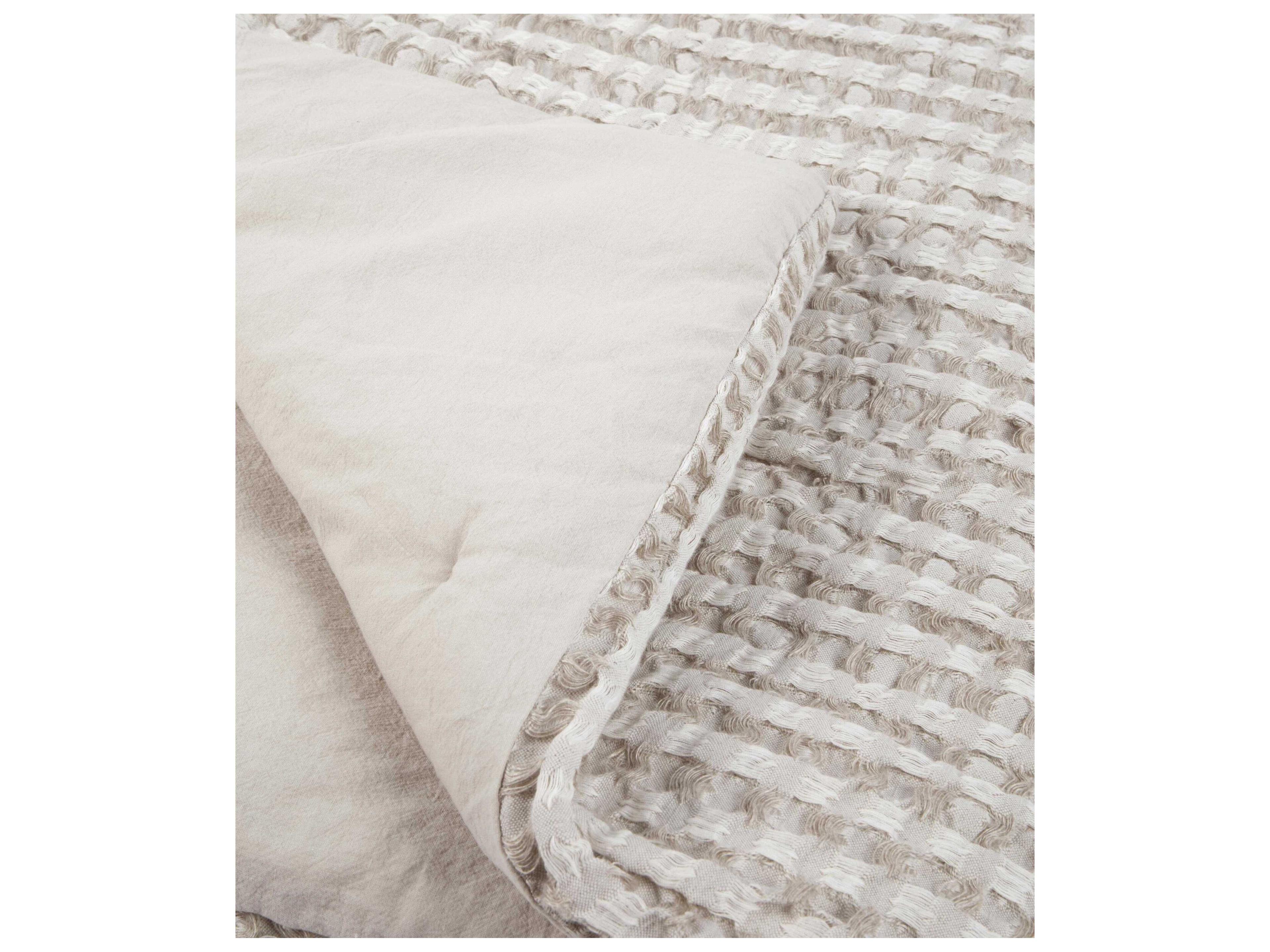 Villa by Classic Home Colmar Natural Quilt