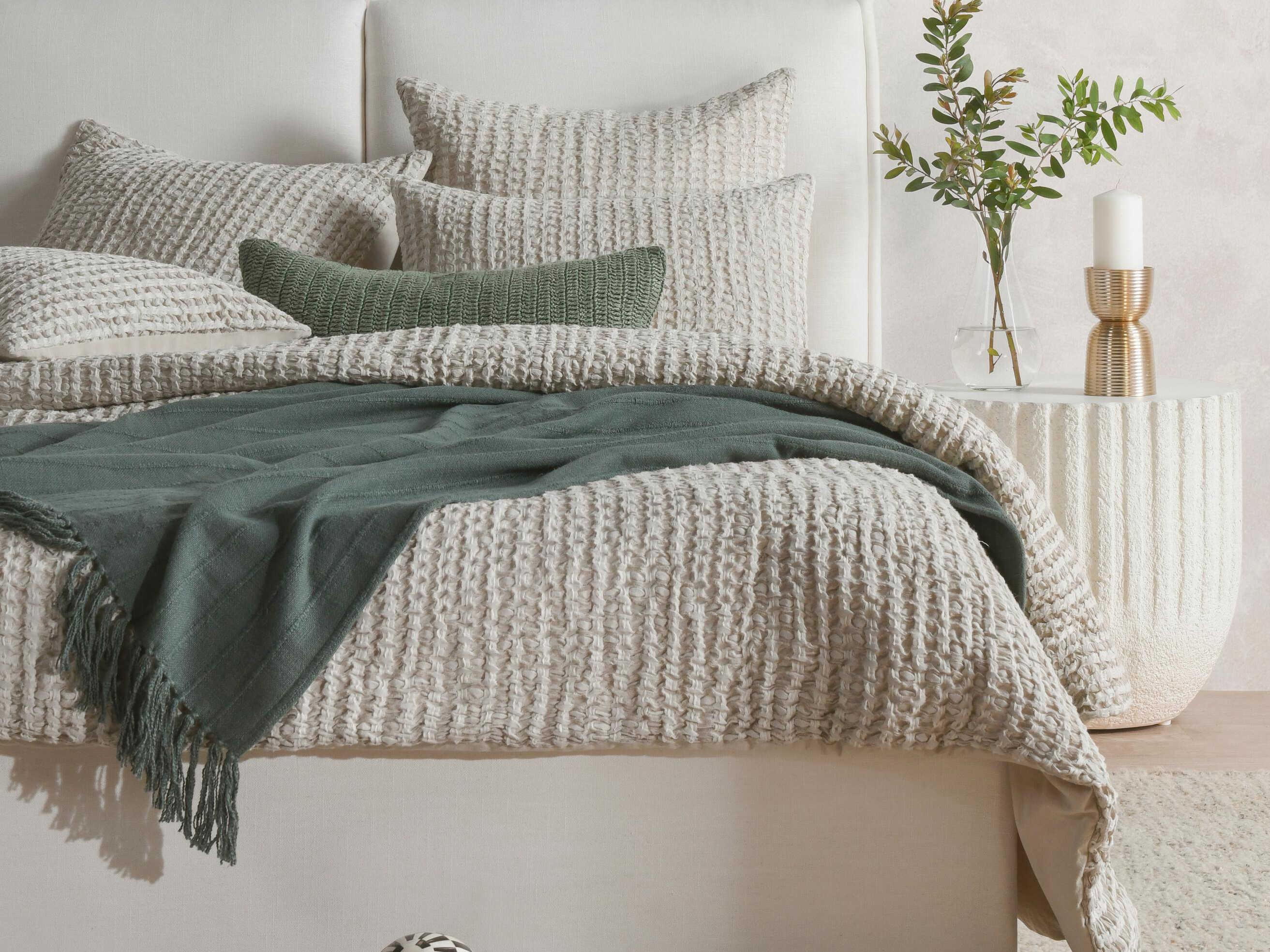 Villa by Classic Home Colmar Natural Quilt