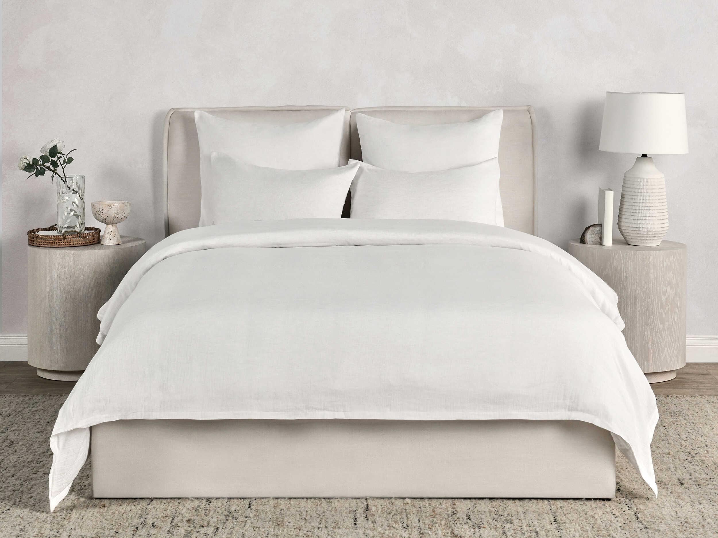 Villa by Classic Home Jayson White Duvet