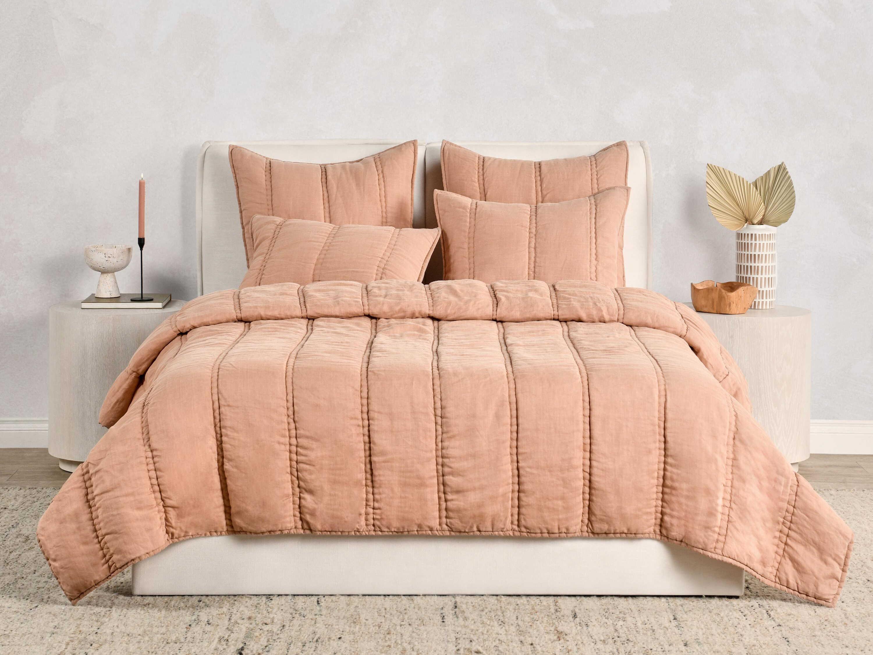 Villa by Classic Home Rowen Clay Quilt