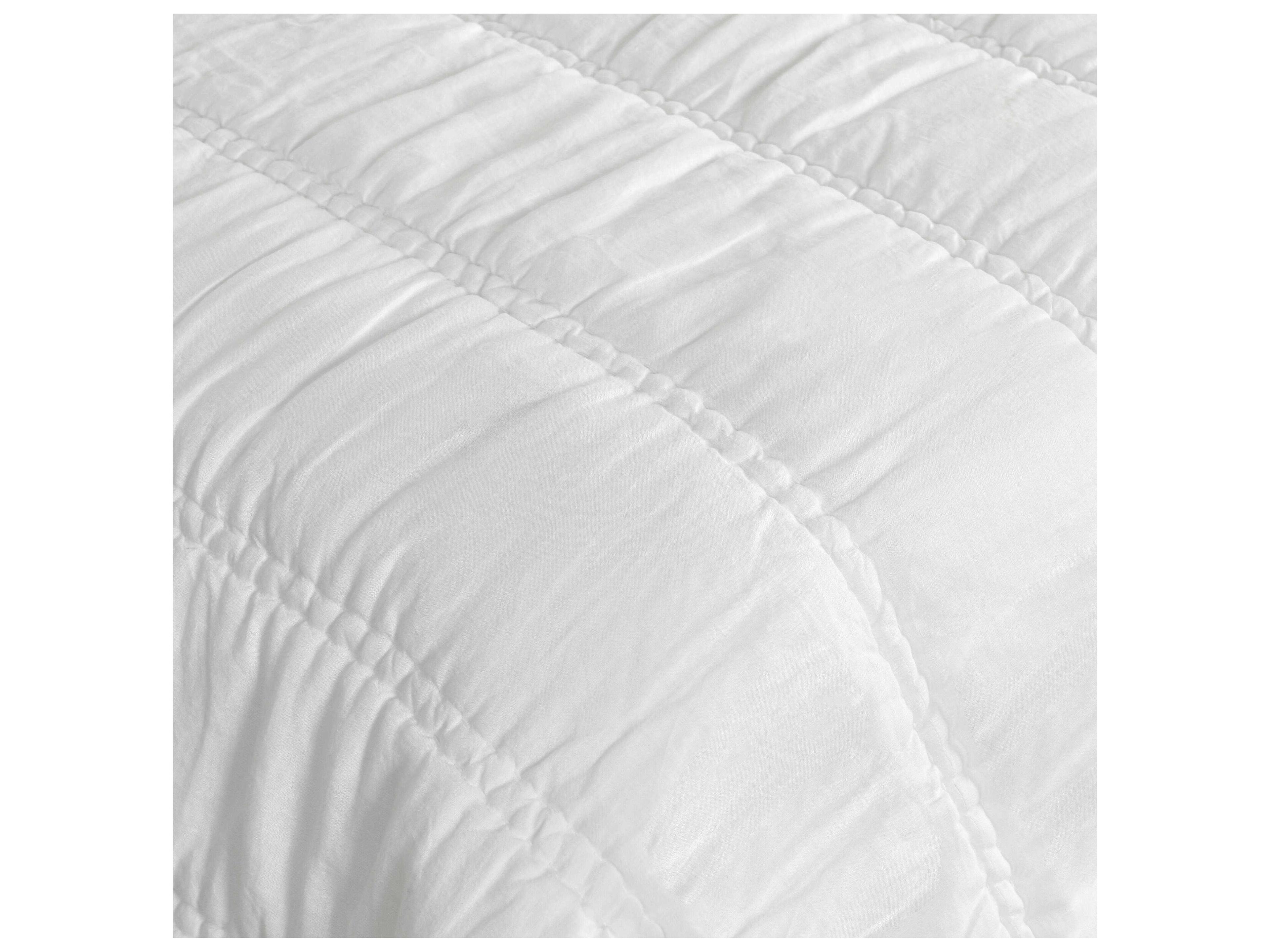 Villa by Classic Home Rowen White Quilt