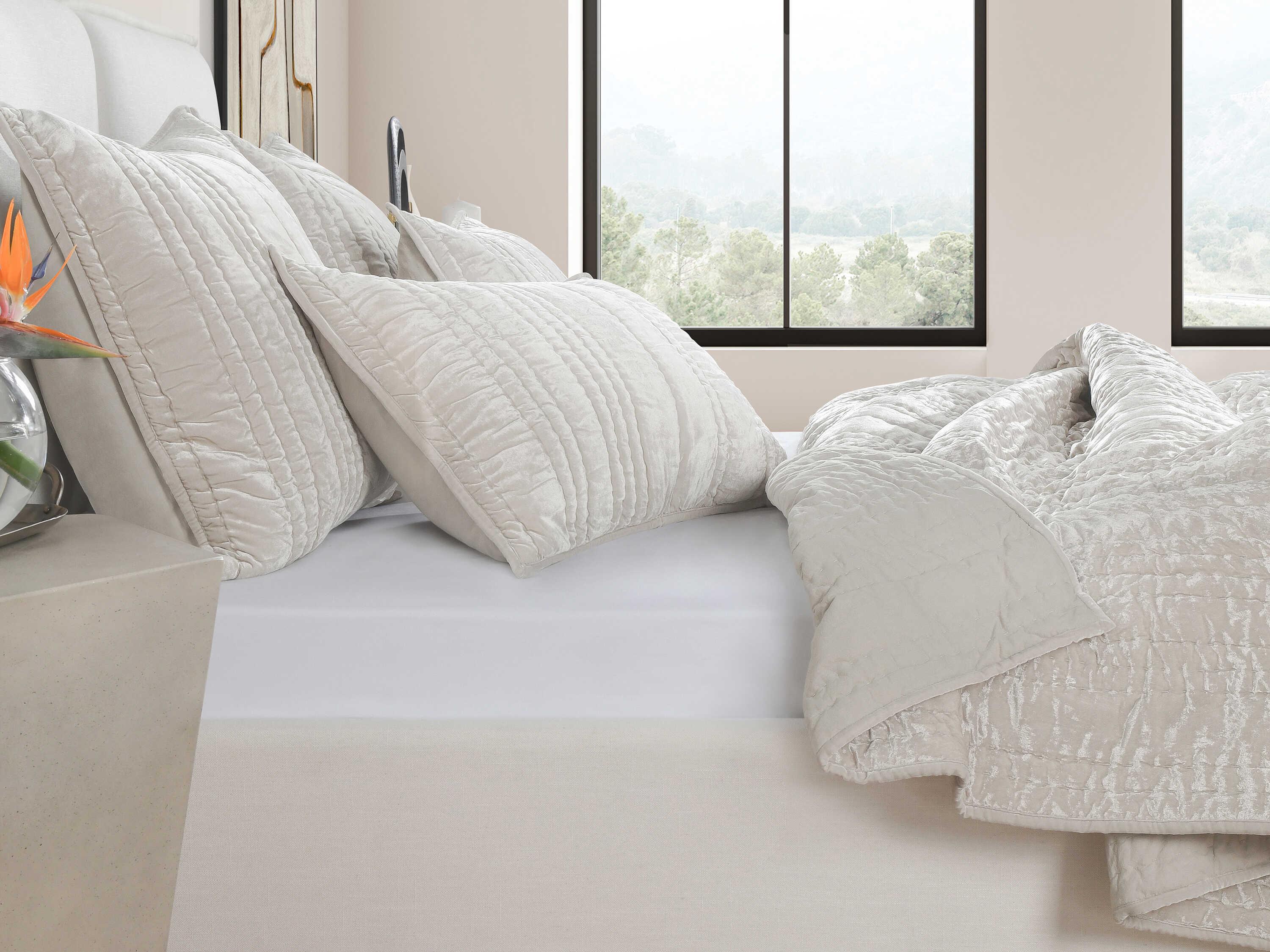 Villa by Classic Home Seville Oyster Gray Quilt