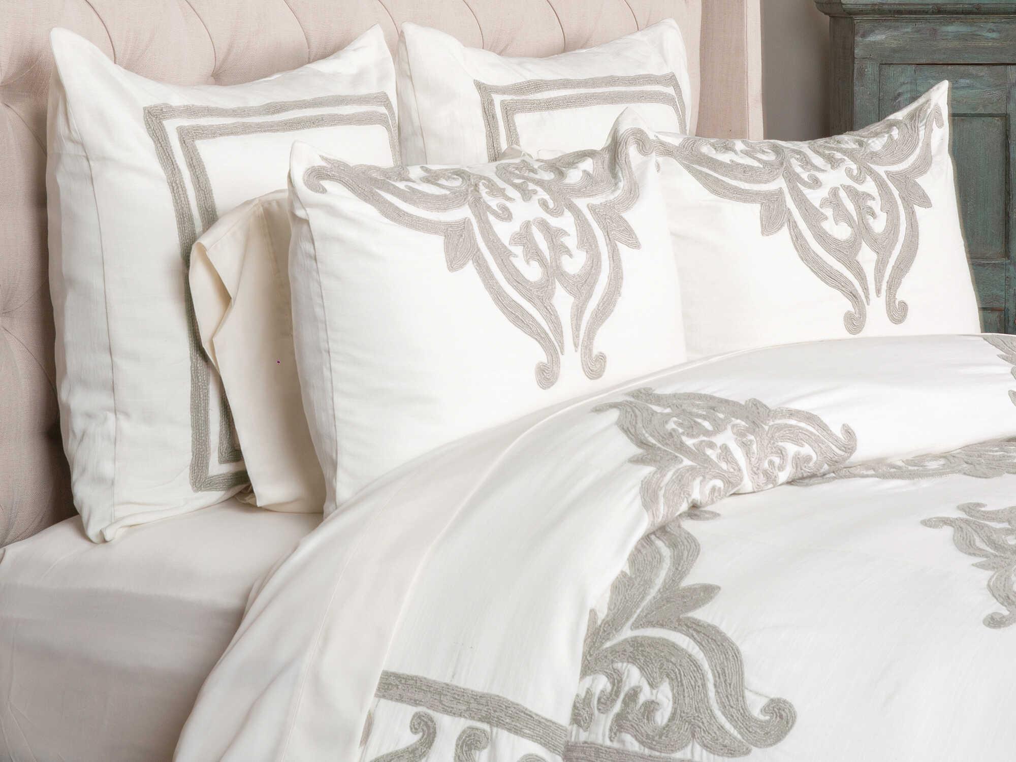 Villa by Classic Home Kent Ivory King Sham