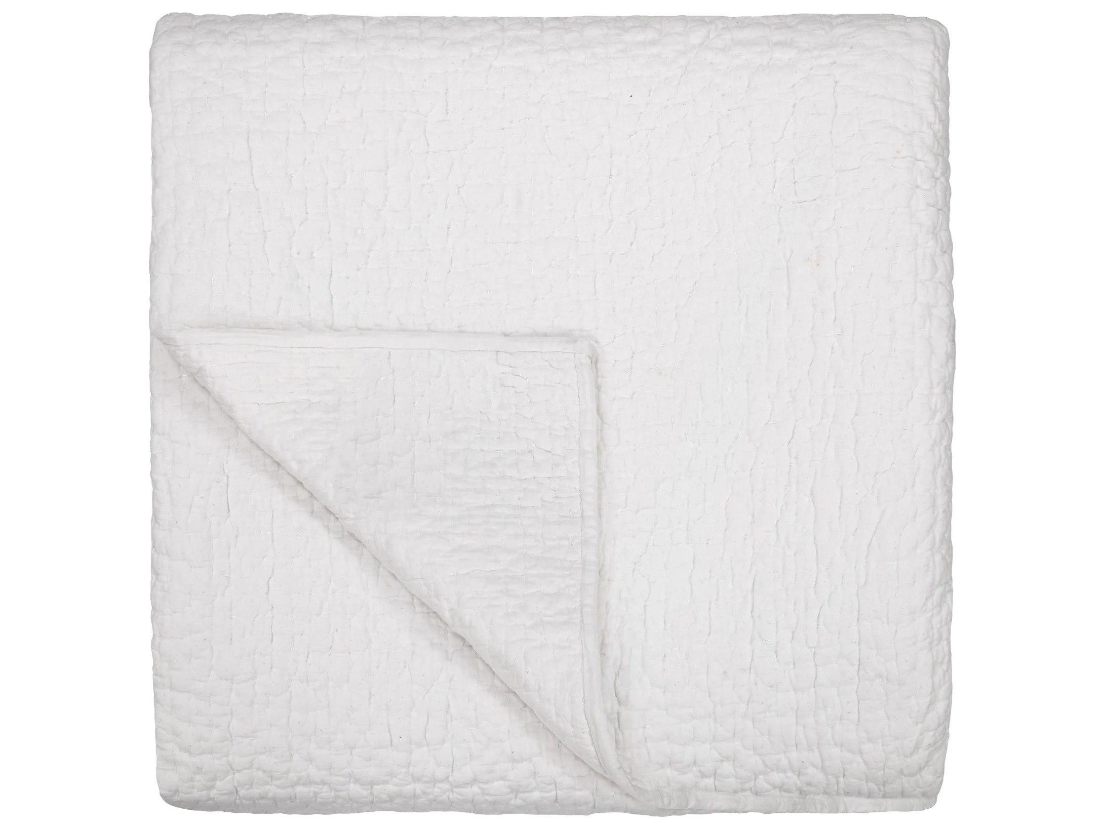 Villa by Classic Home Danica Quilt