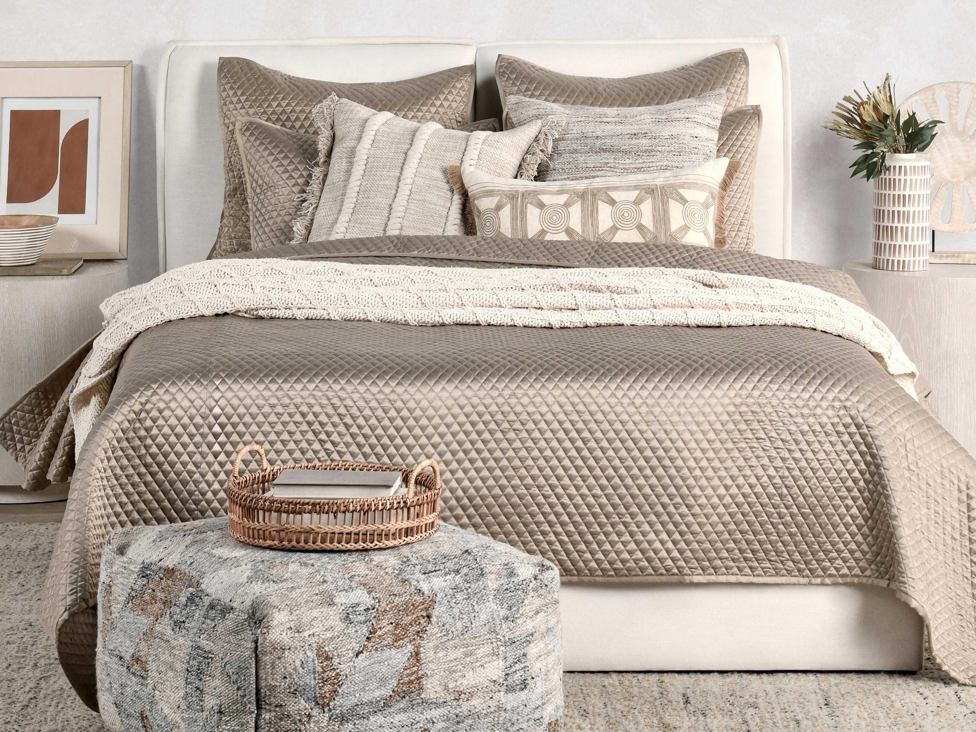 Villa by Classic Home Winthrop Natural Quilt