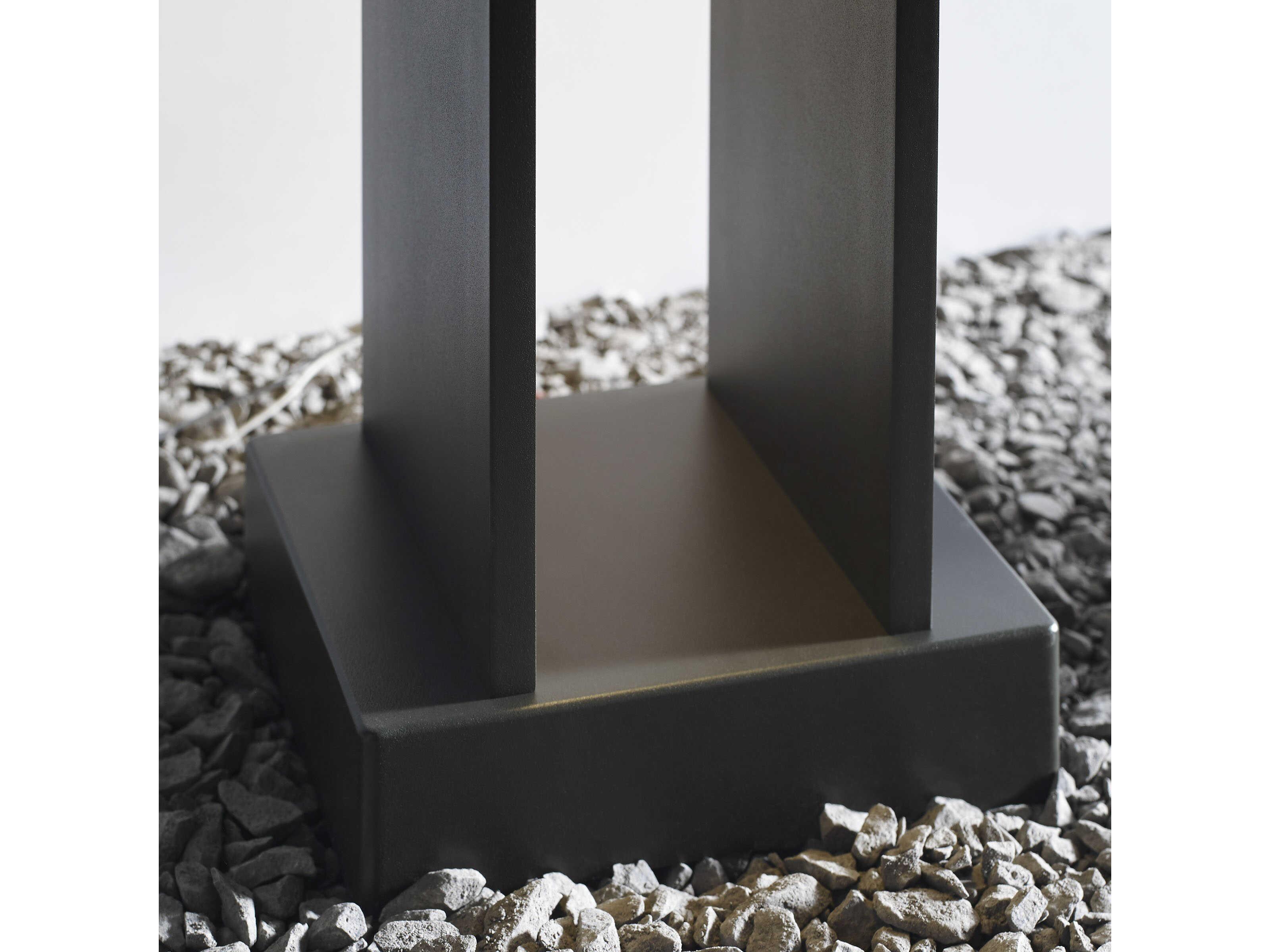 Visual Comfort Modern Syntra 1-Light Outdoor Path Light