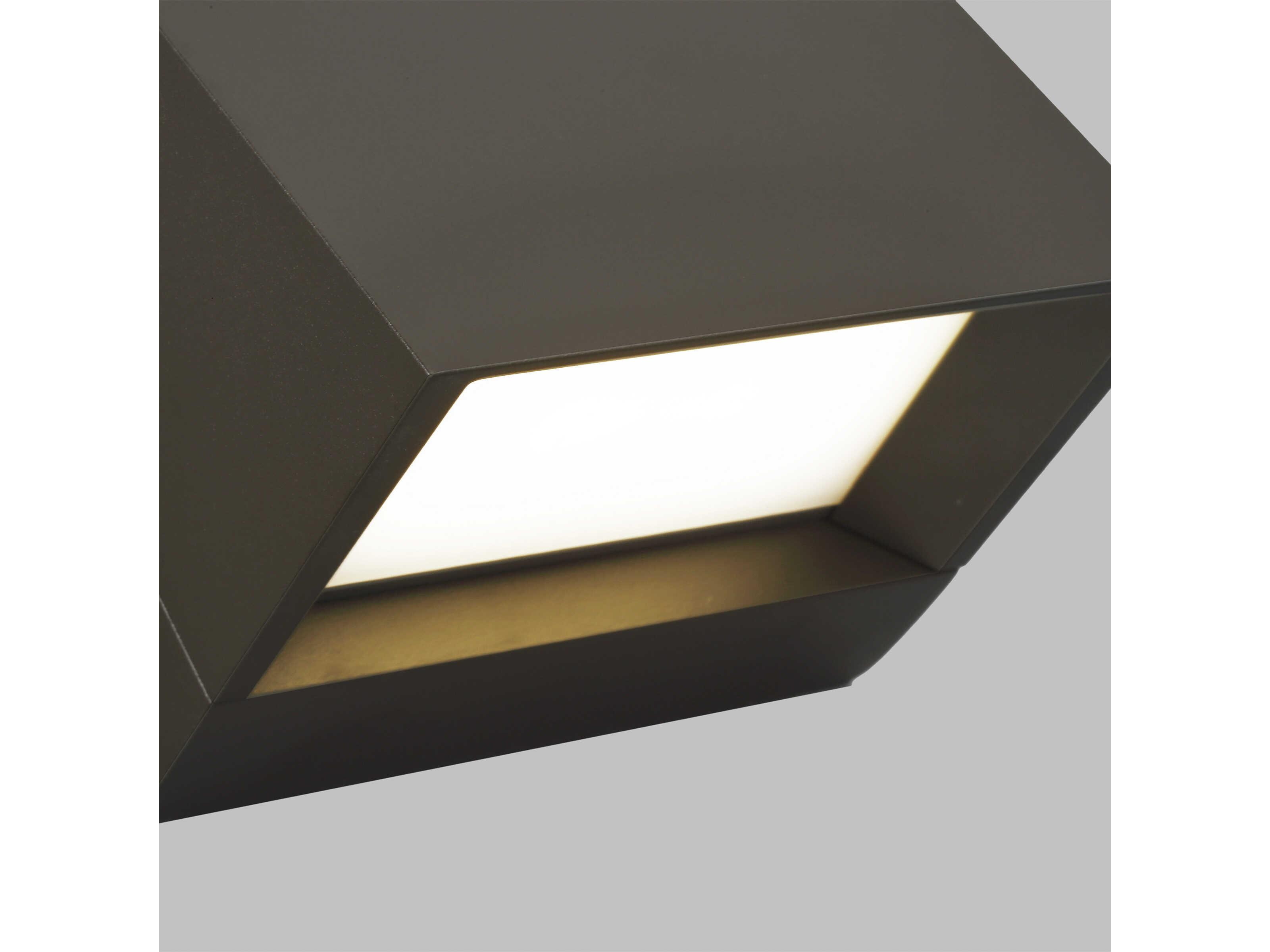 Visual Comfort Modern Pitch 1-Light Outdoor Wall Light