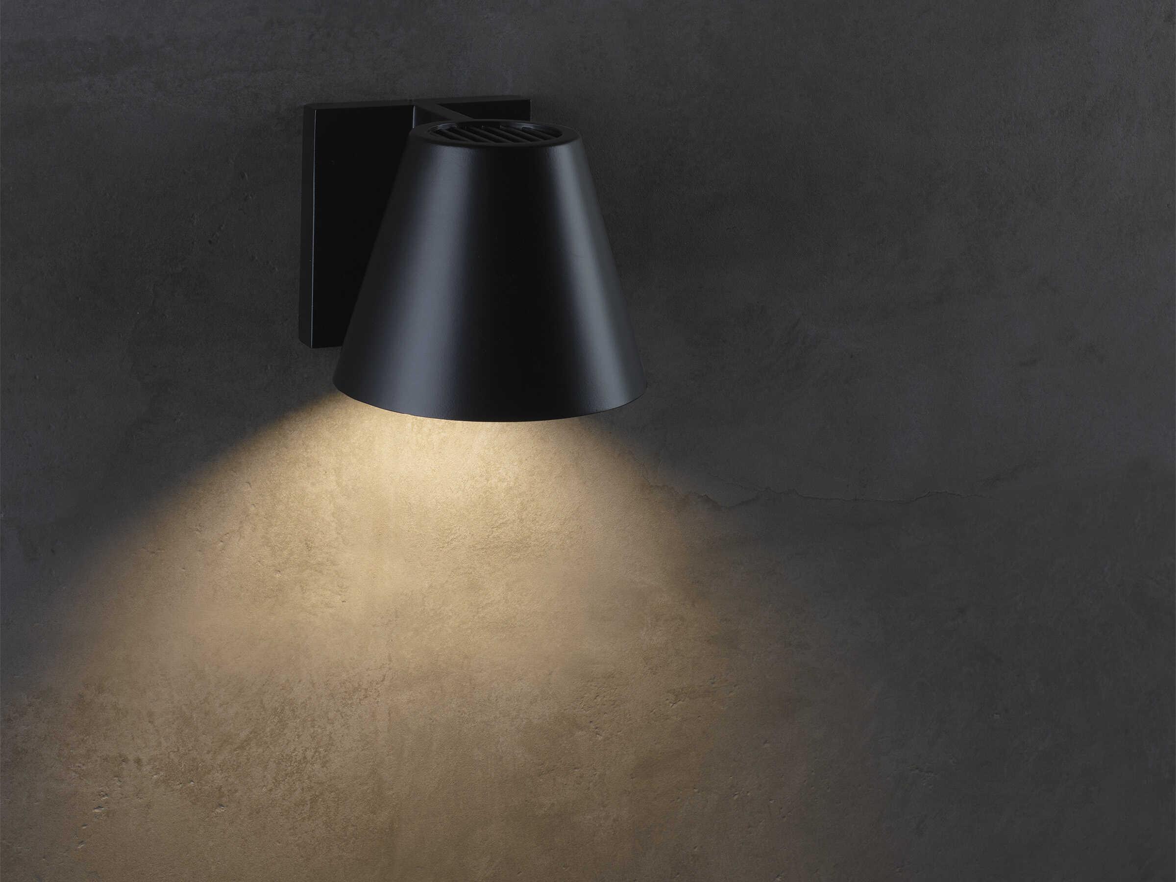 Visual Comfort Modern Bowman 1 - Light Outdoor Wall Light