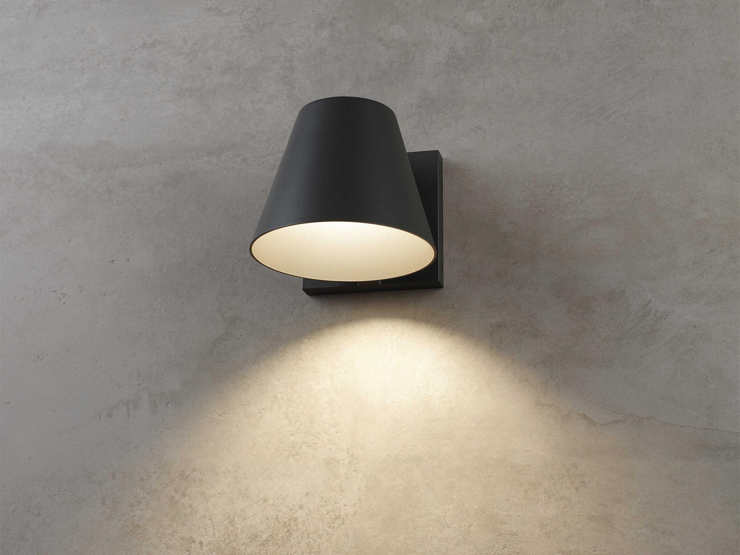 Visual Comfort Modern Bowman 1 - Light Outdoor Wall Light