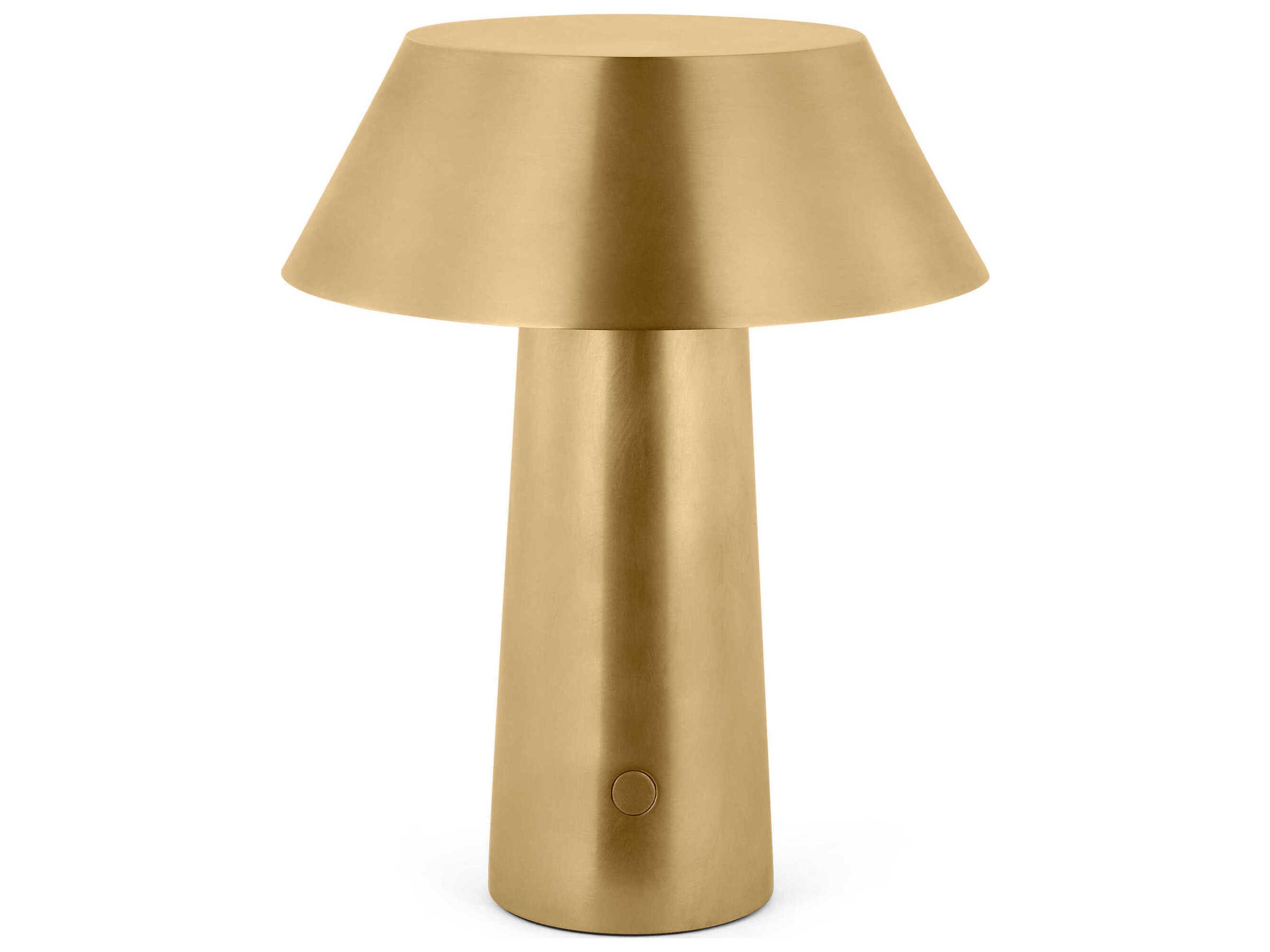 Visual Comfort Modern Sesa 1-Light Outdoor Lamp