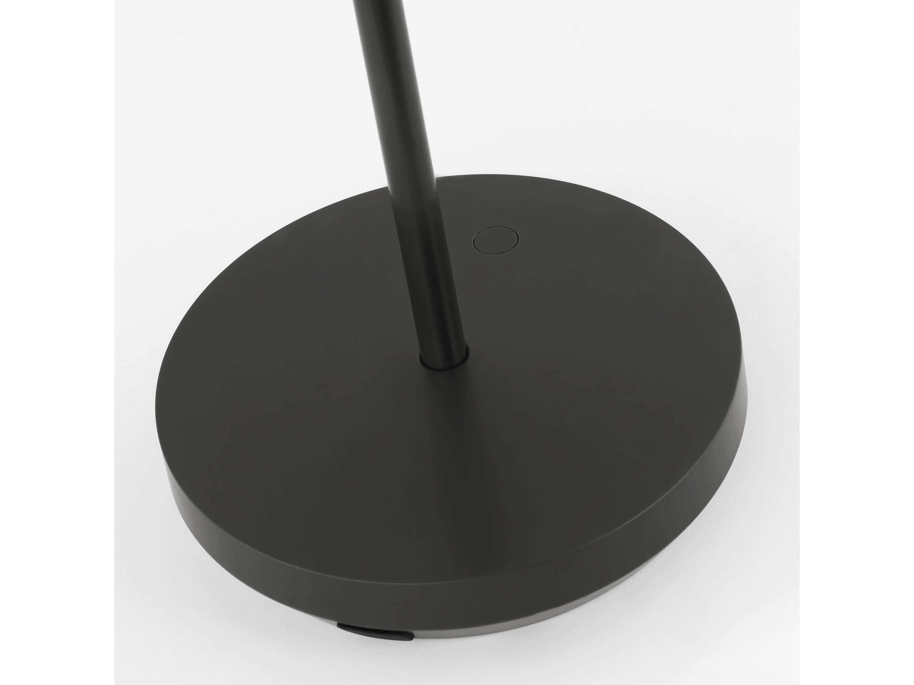 Visual Comfort Modern Tepa 1-Light Outdoor Lamp