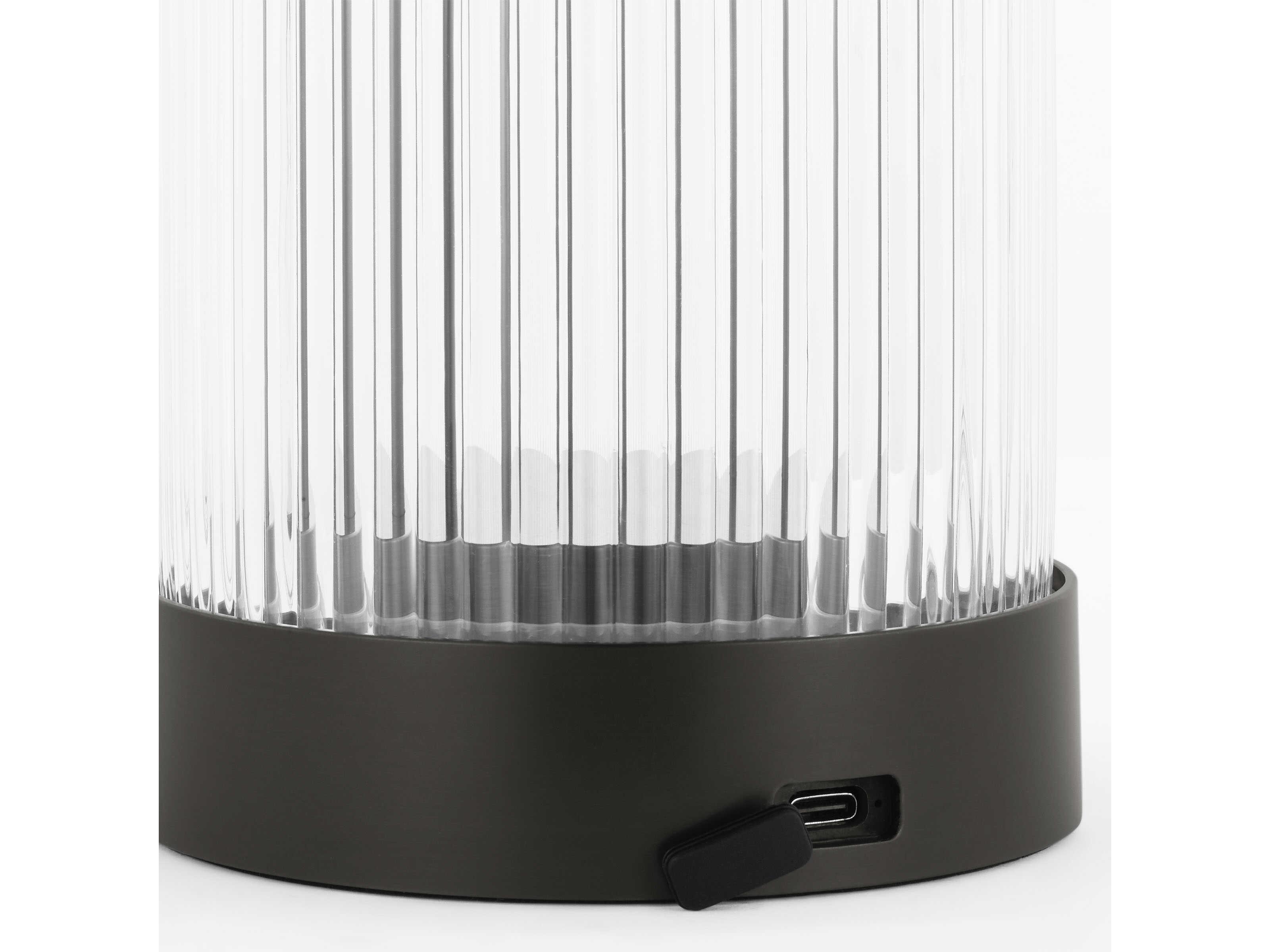 Visual Comfort Modern Tawa 1-Light Outdoor Lamp