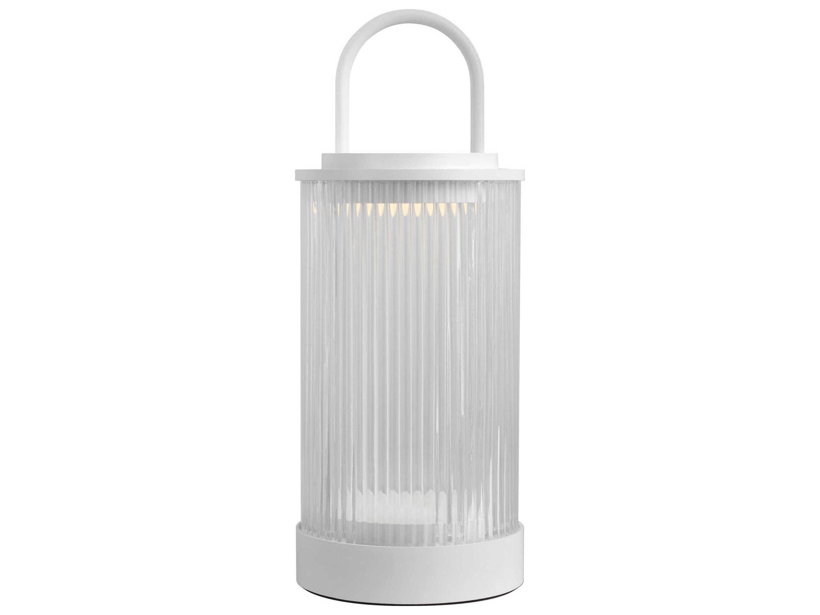 Visual Comfort Modern Tawa 1-Light Outdoor Lamp