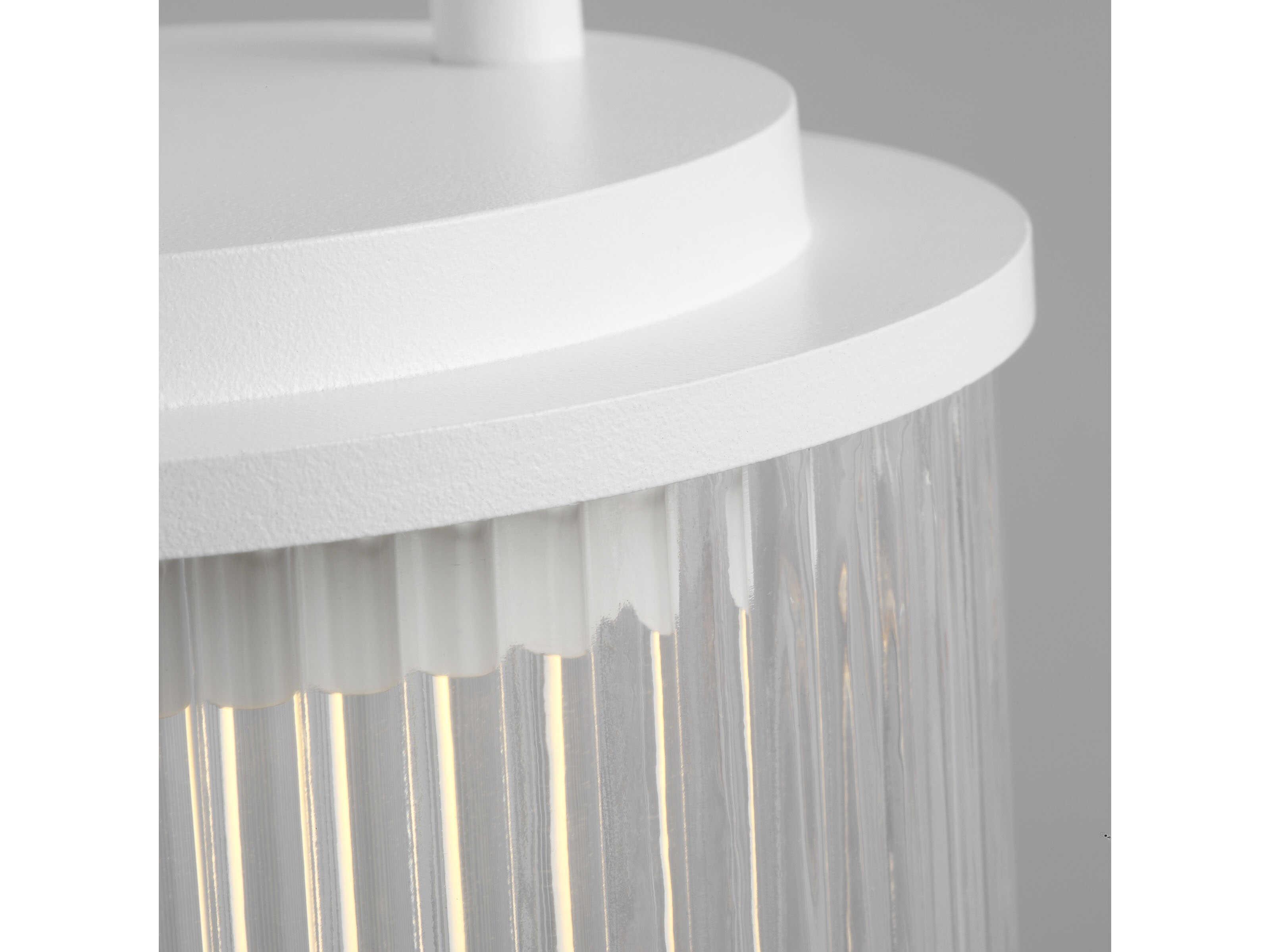 Visual Comfort Modern Tawa 1-Light Outdoor Lamp