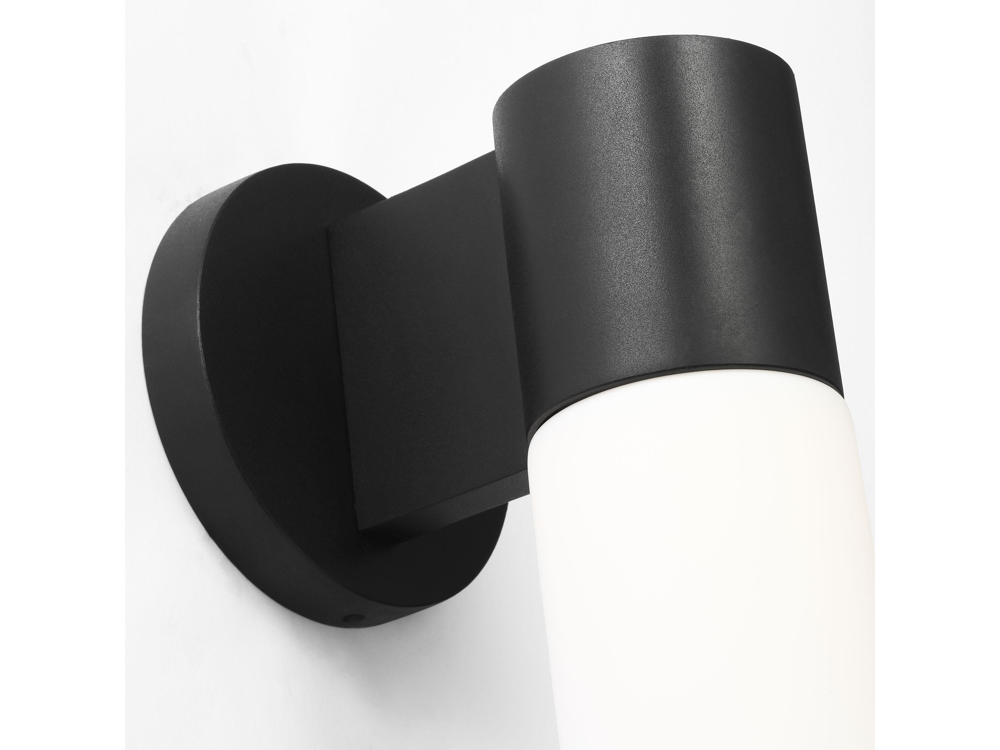 Visual Comfort Studio Focal 1-Light Outdoor Wall Light