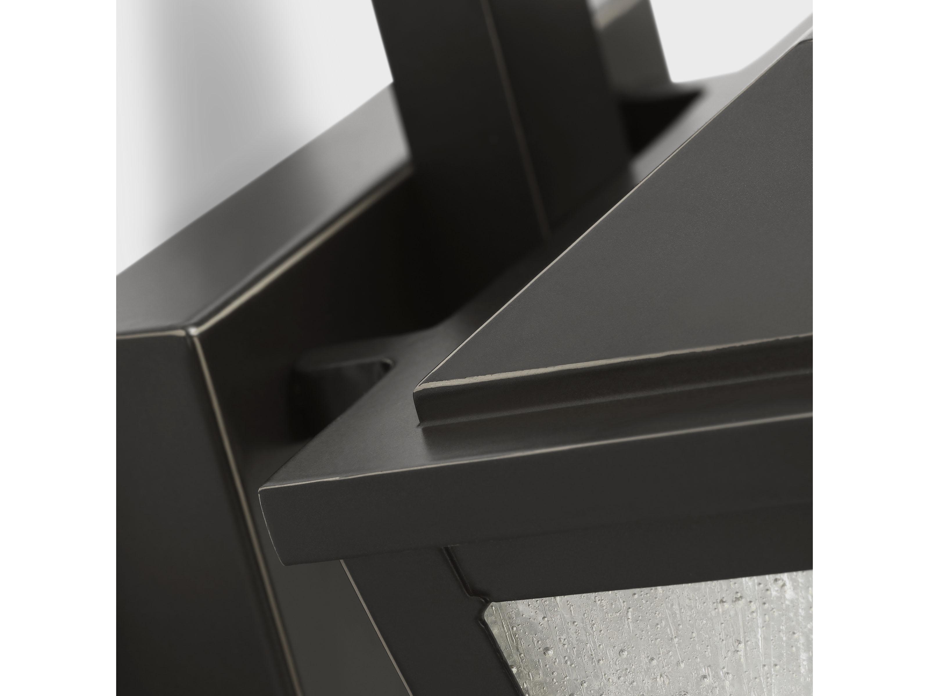 Visual Comfort Studio Kennewick 1-Light Outdoor Wall Light