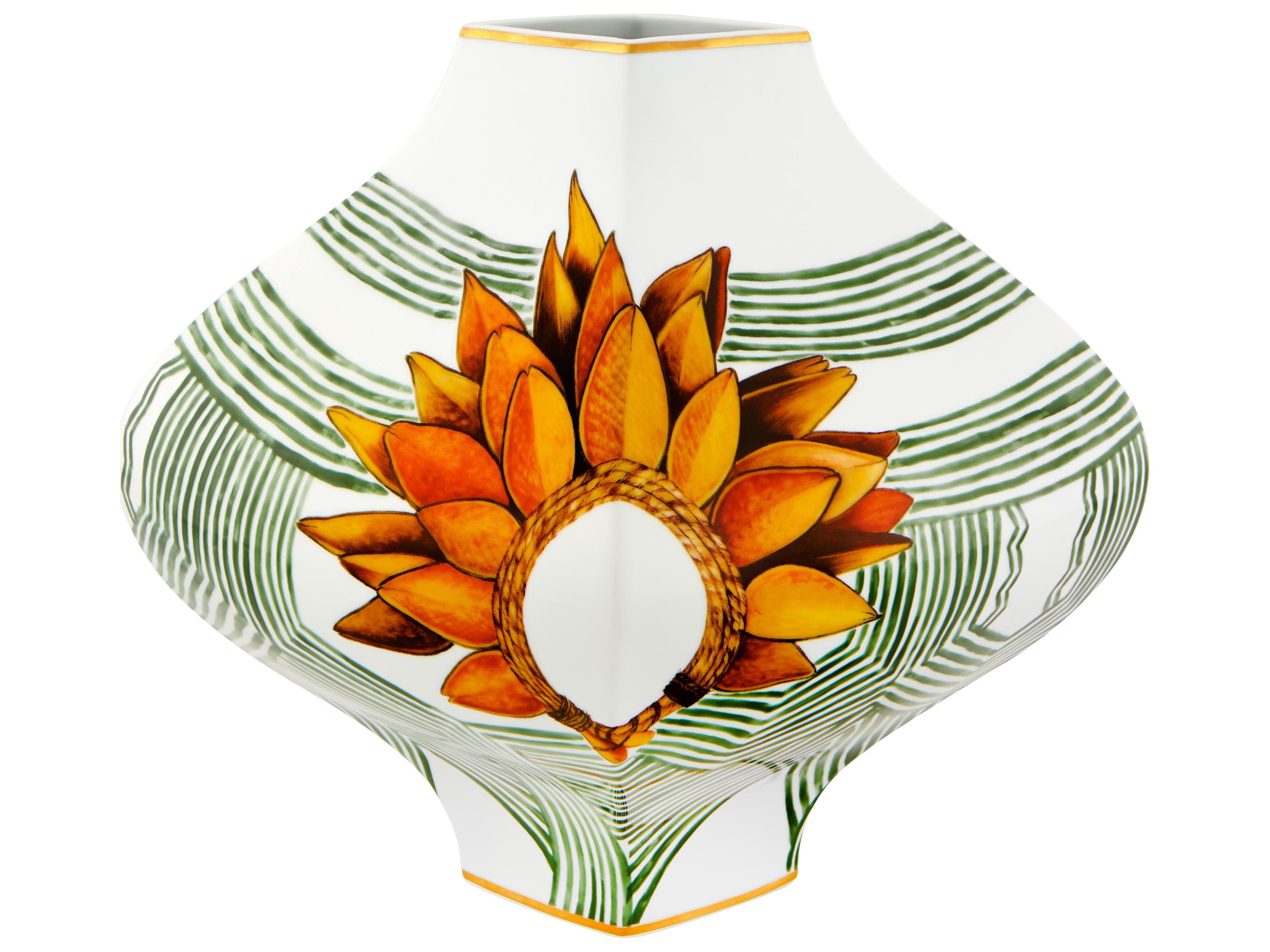 Vista Alegre Amazonia Tucano Vase