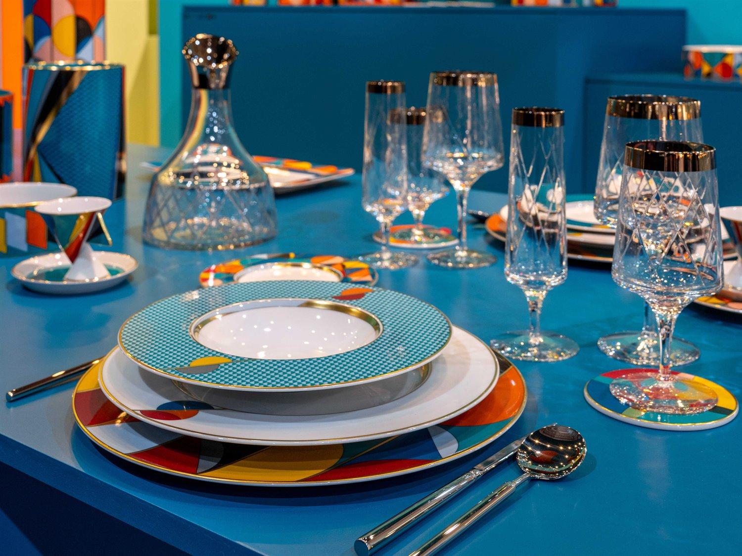 Vista Alegre Futurismo Charger Plate