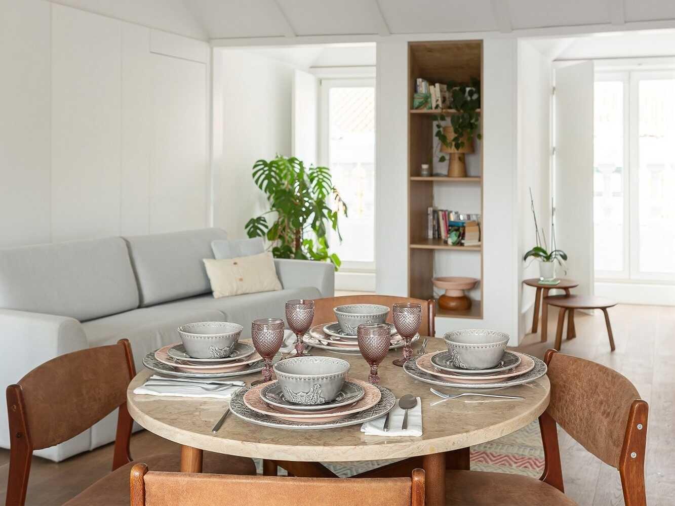 Vista Alegre Bicos Pink  Water Goblets Set of 4