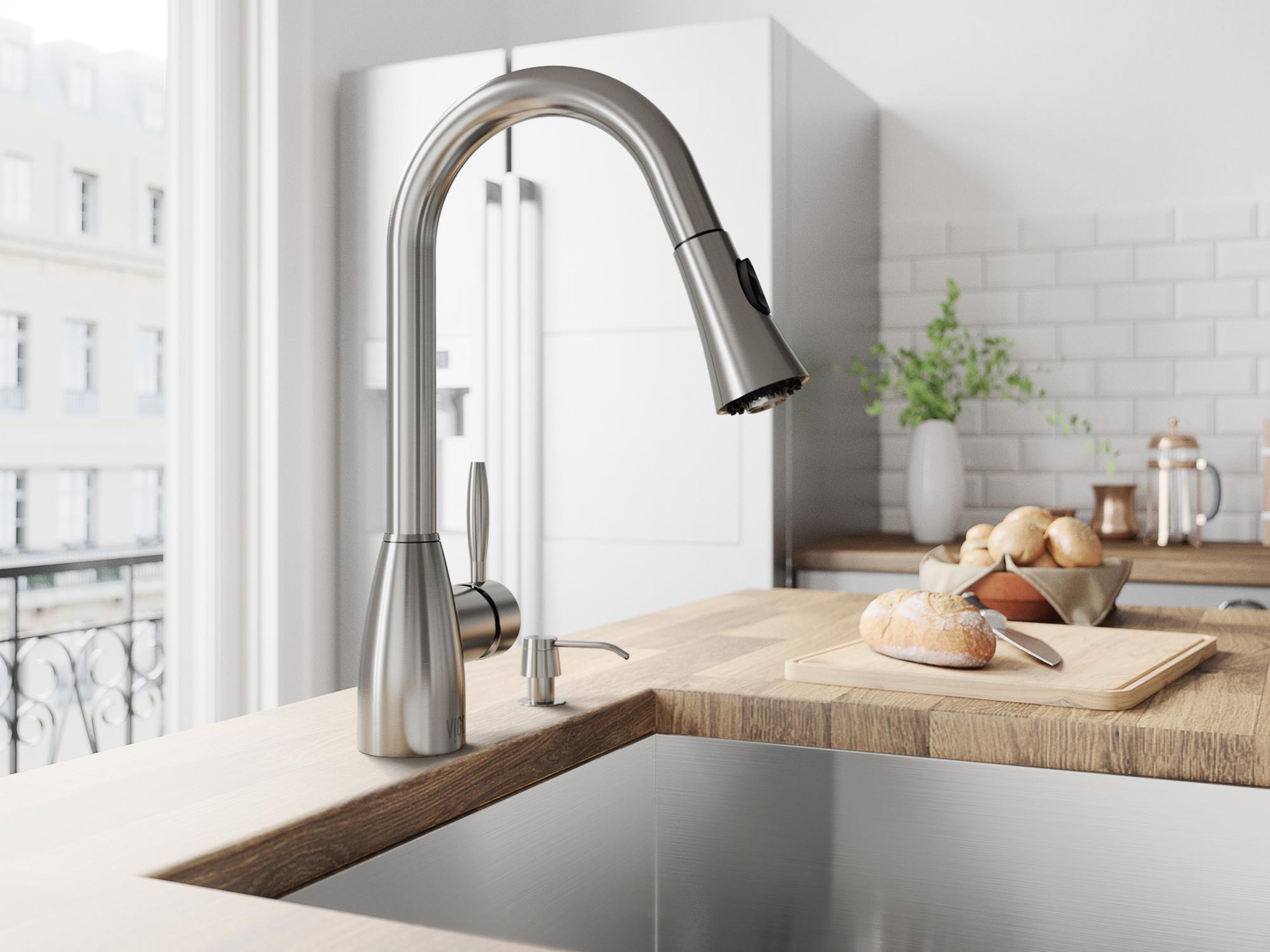 Vigo Aylesbury Stainless Steel 1-Handle Deck Mount Pull-Down Kitchen Faucet