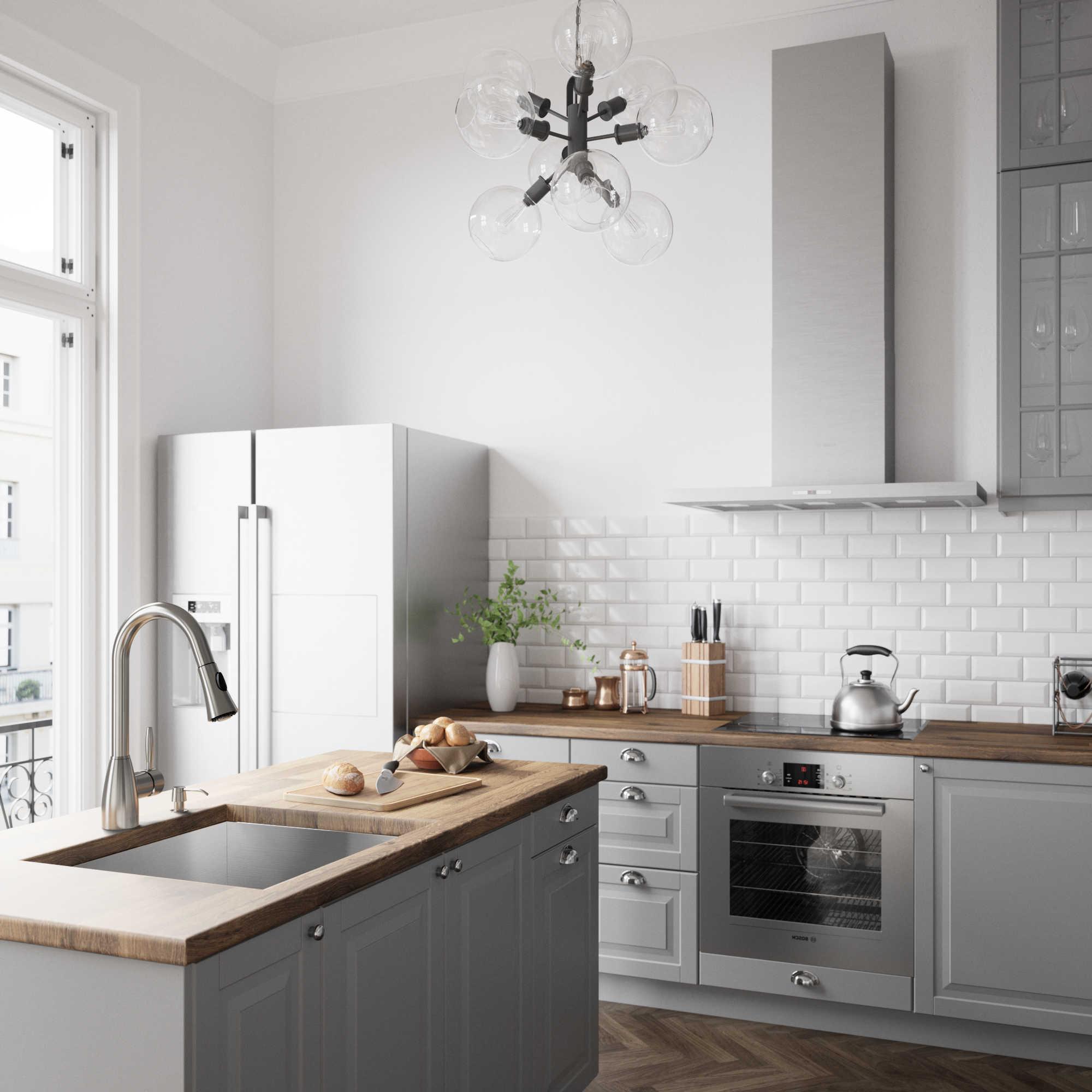 Vigo Aylesbury Stainless Steel 1-Handle Deck Mount Pull-Down Kitchen Faucet