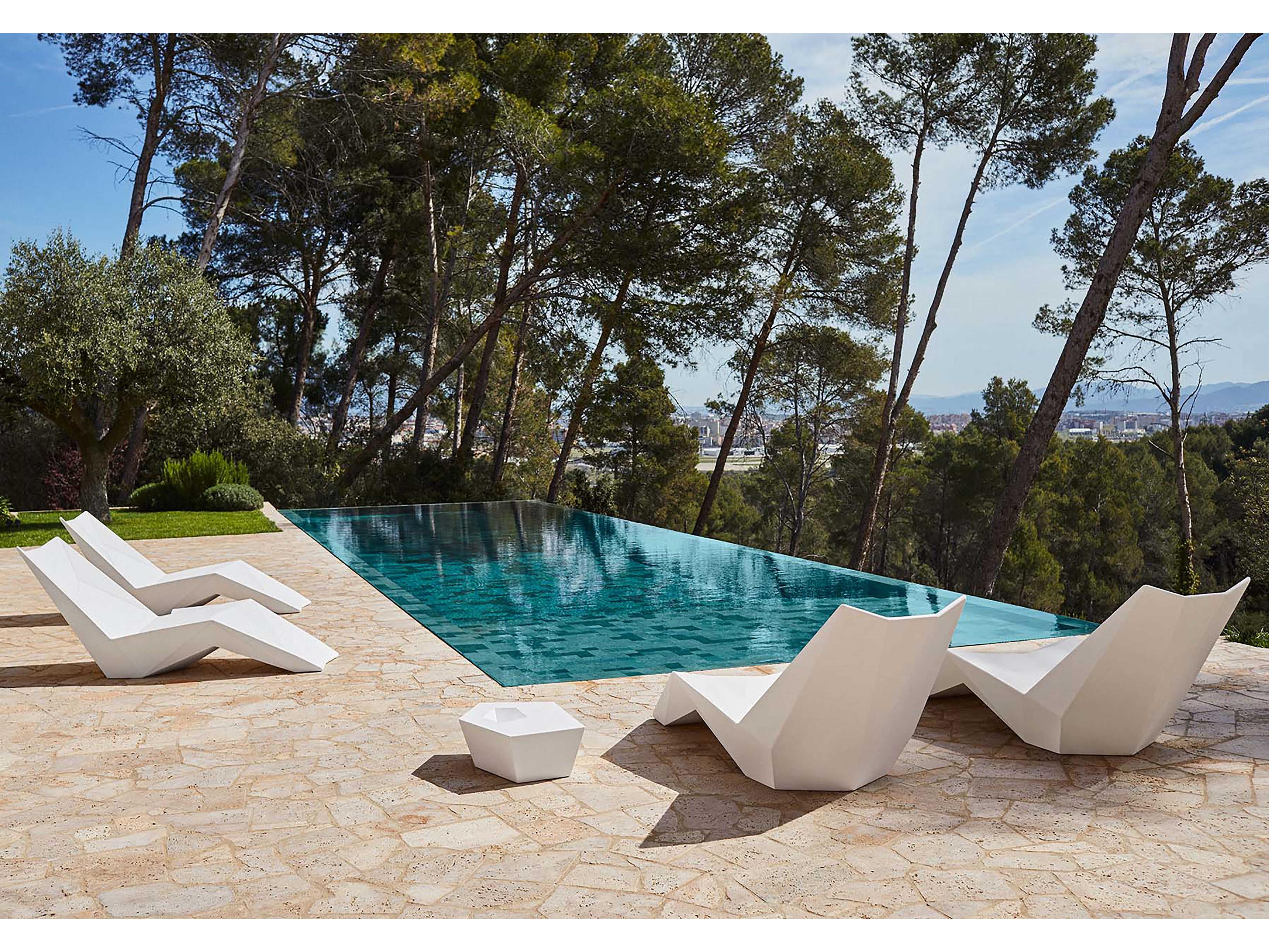 Vondom Outdoor Faz - Resin Sunbed - Set of 2- 74.25x31.5 - Basic - White