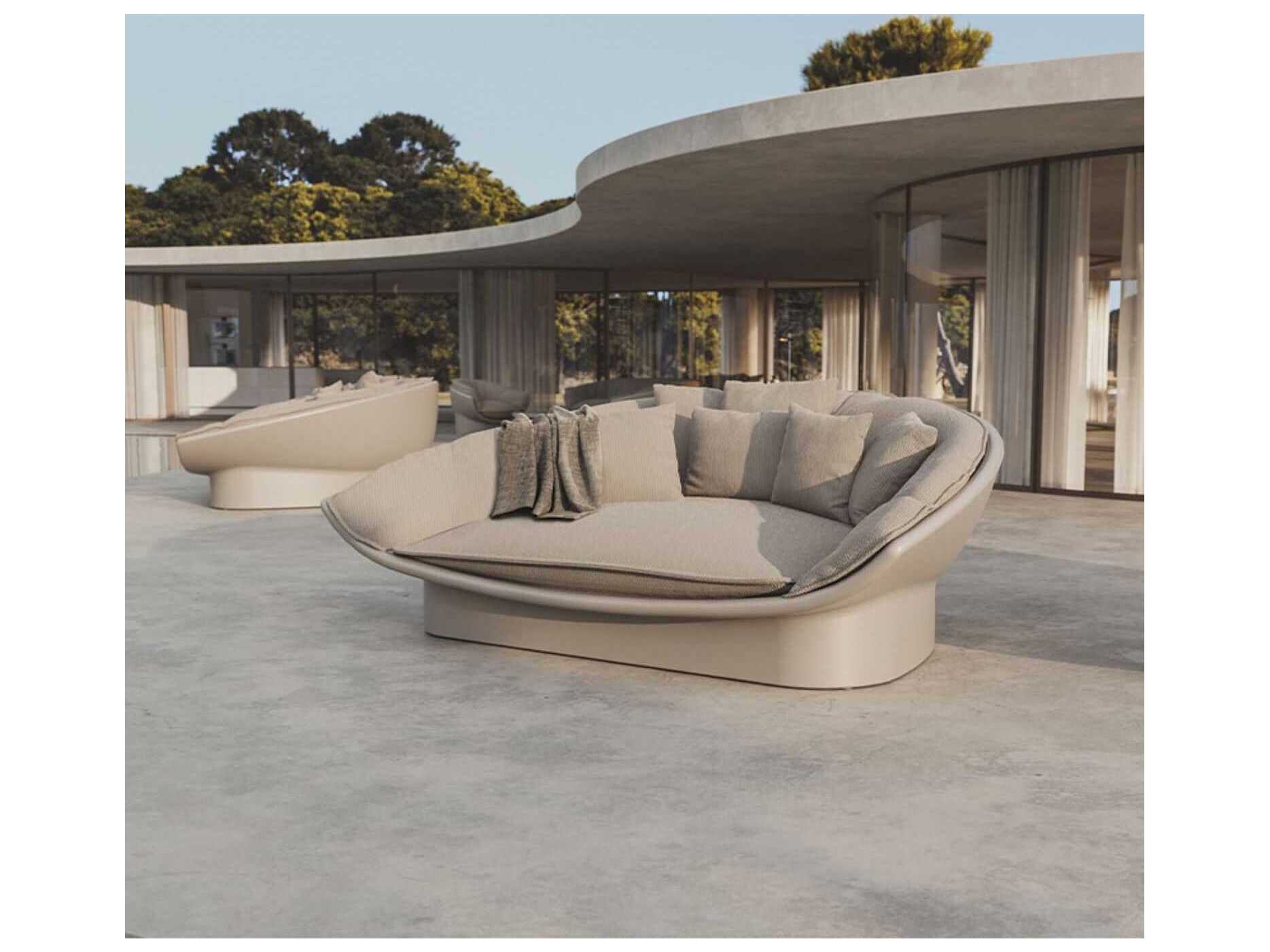 Vondom Outdoor Luna Daybed Ecru Getaria Desert Upholstery