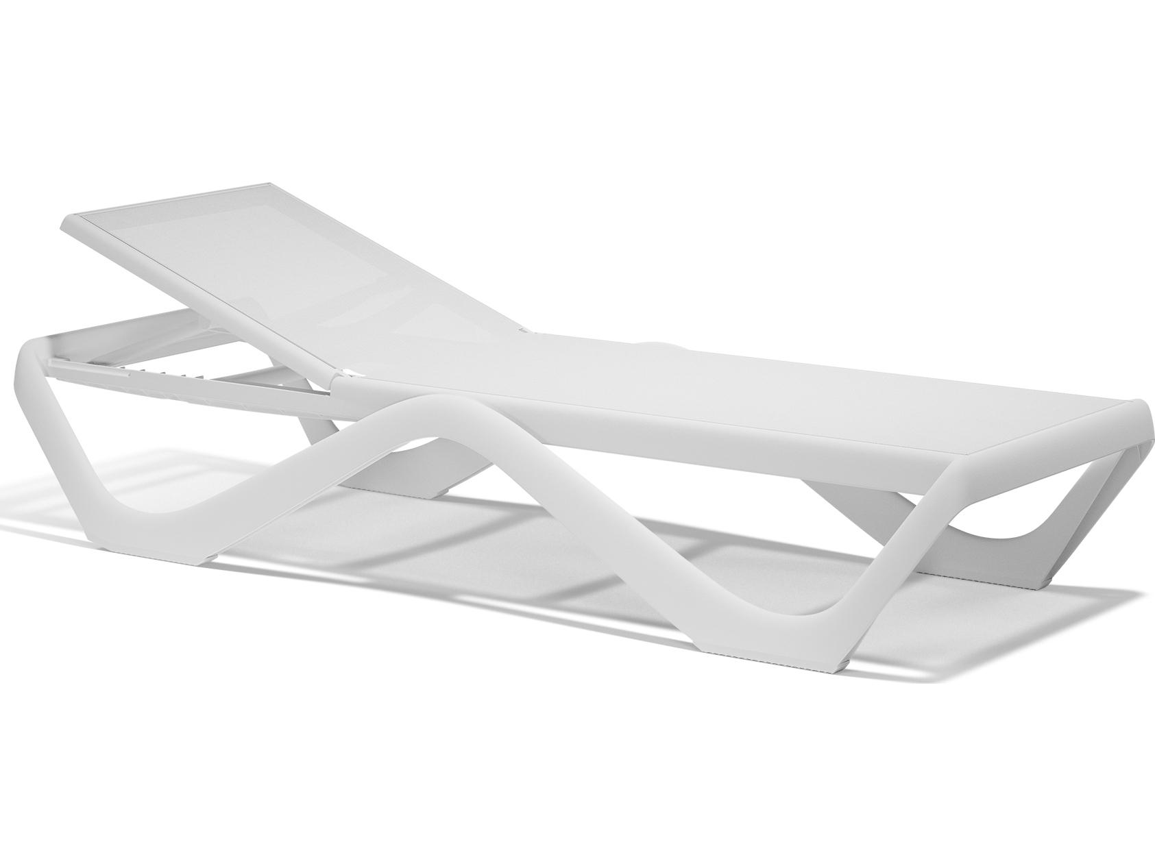 Vondom Outdoor Love White Polypropylene Sling Chaise Lounge (Set of 2)