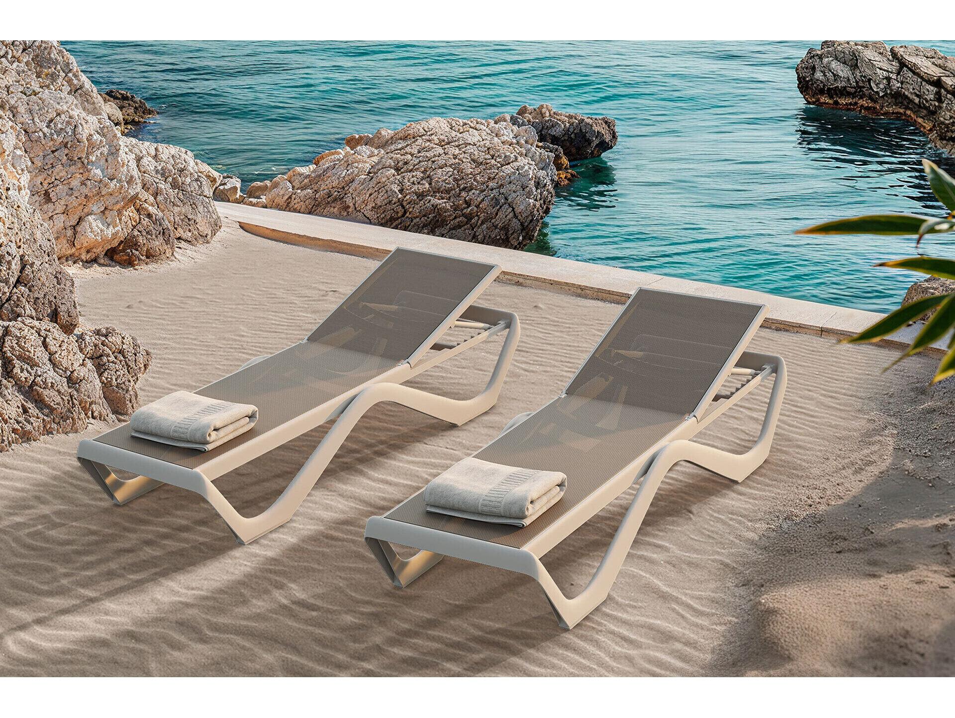 Vondom Outdoor Love White Polypropylene Sling Chaise Lounge (Set of 2)