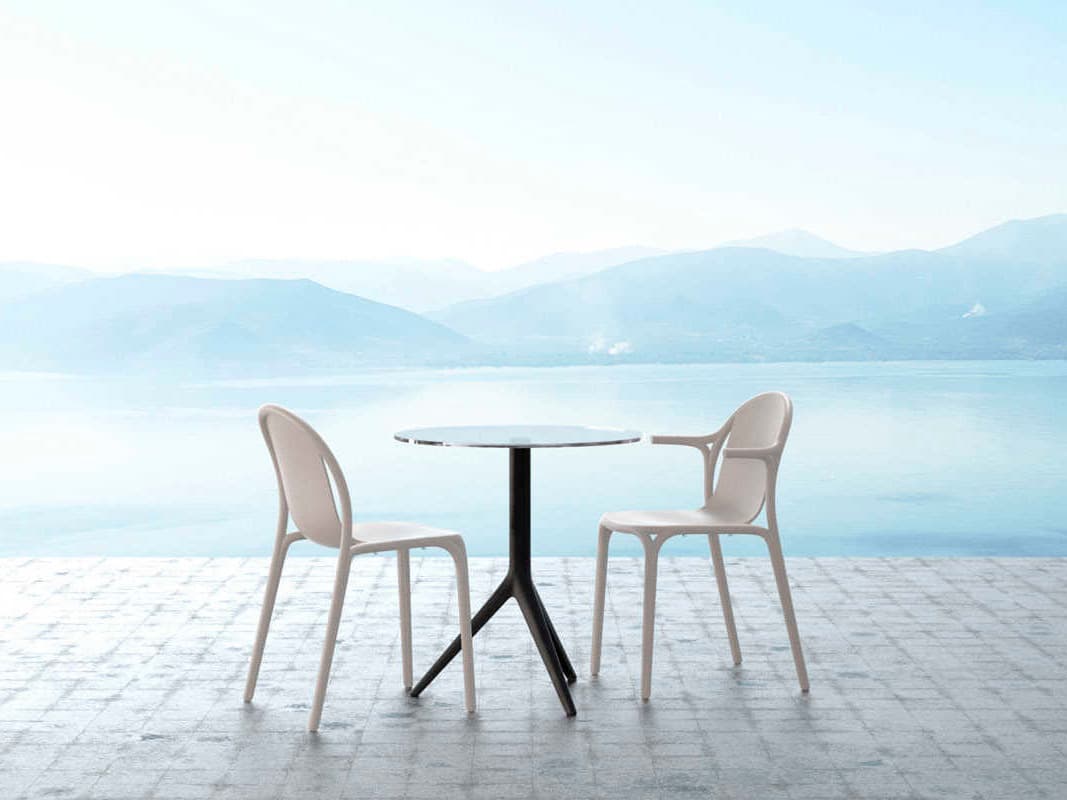 Vondom Brooklyn White Arm Dining Chair Set of 4