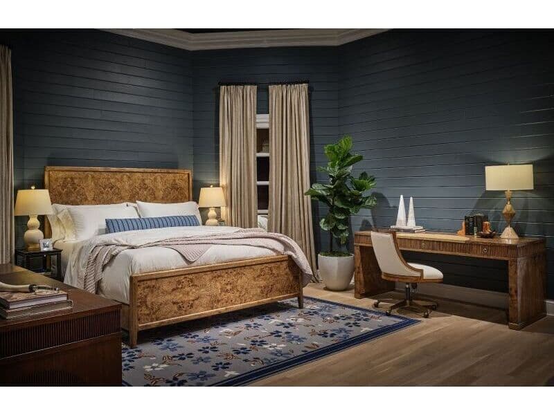 Woodbridge Wilson Desk