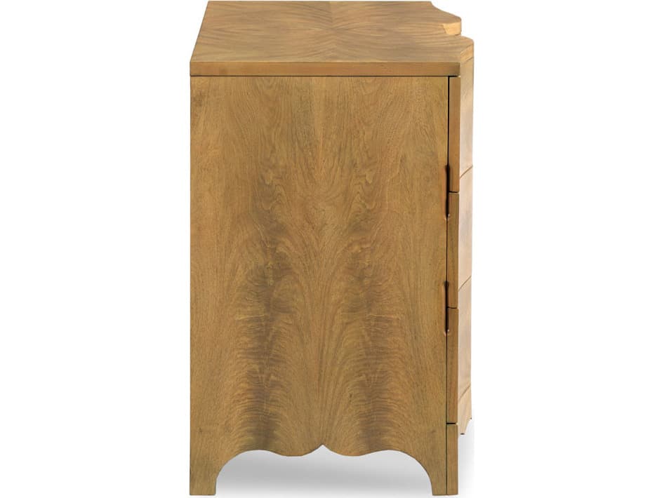 Woodbridge Cumberbund Chest