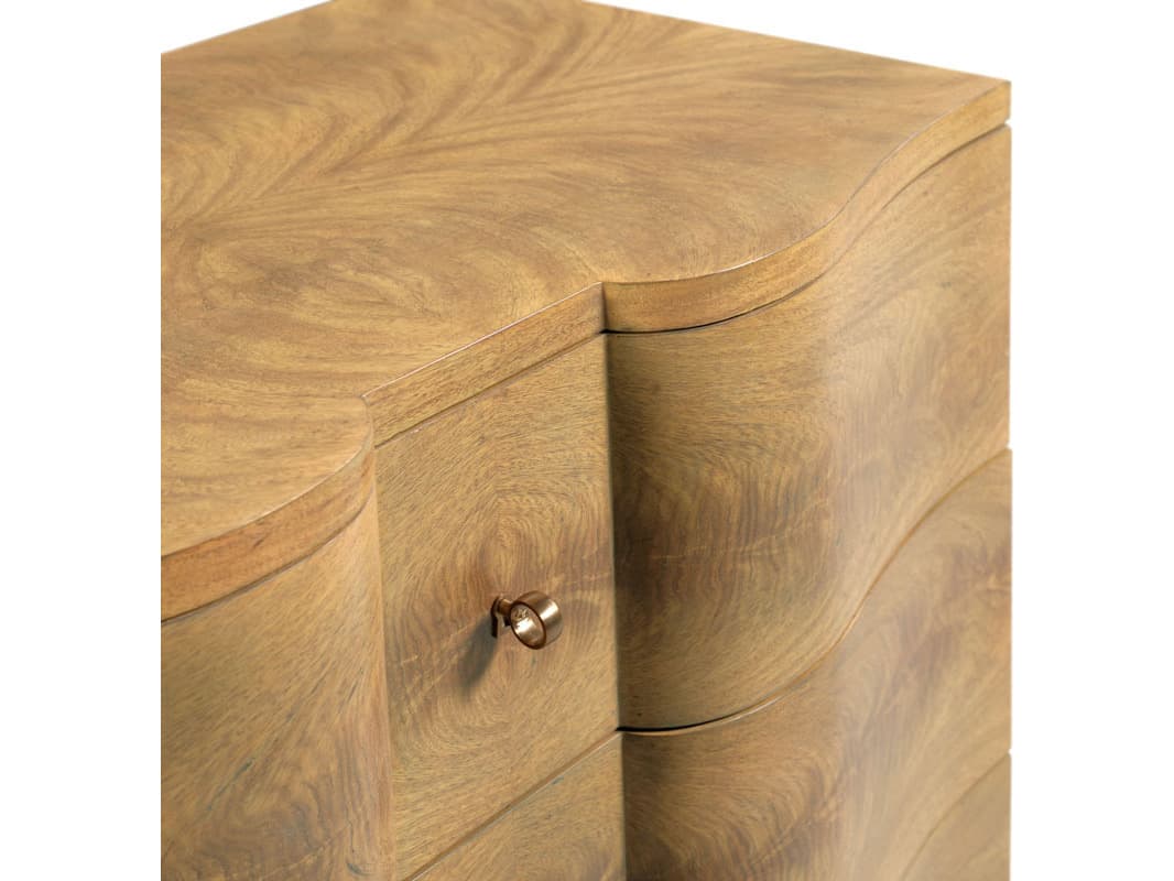 Woodbridge Cumberbund Chest