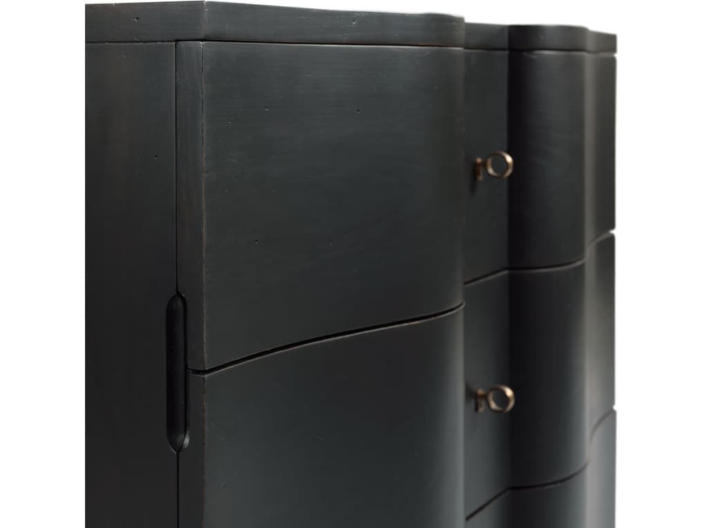 Woodbridge Cumberbund Chest