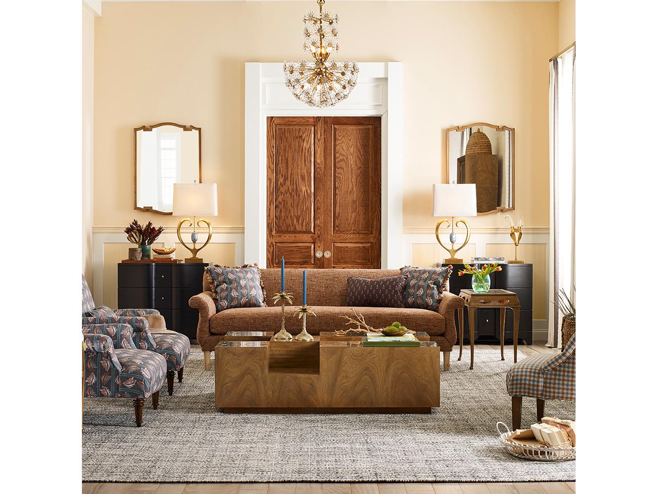 Woodbridge Cumberbund Chest