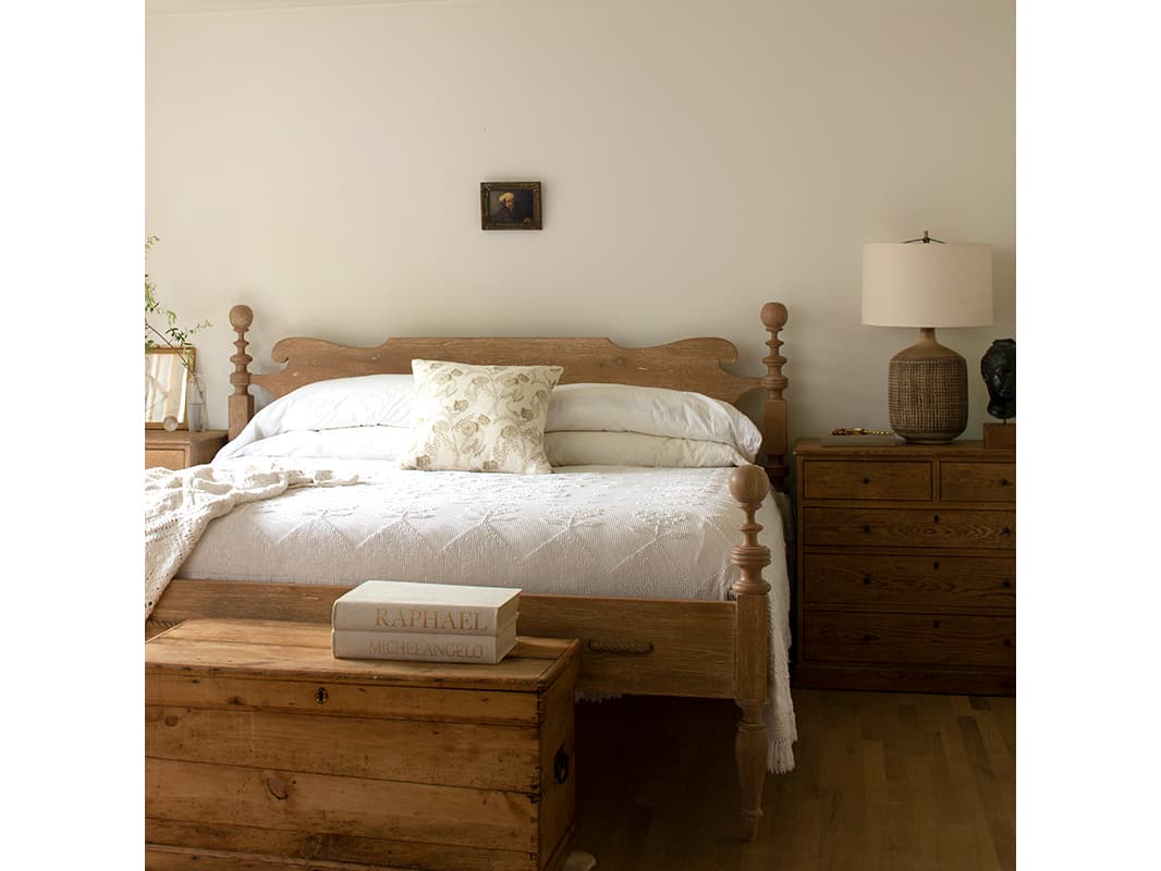 Woodbridge Shire Chest