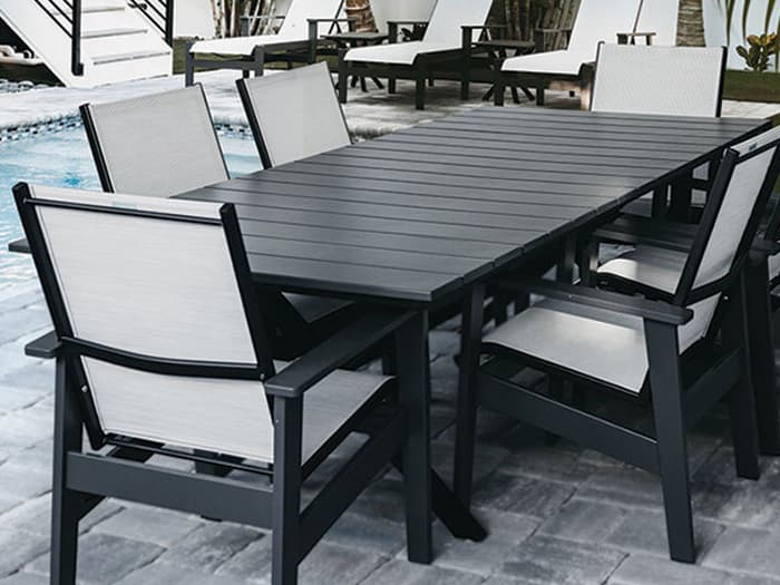 Windward Design Group Tahoe Plank Aluminum Rectangular Patio Dining Table with Umbrella Hole