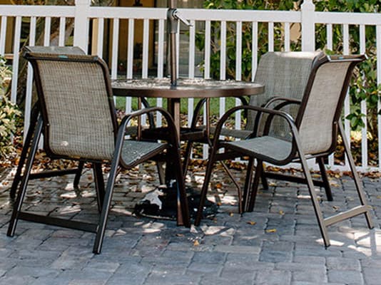 Windward Design Group Seabreeze Sling Aluminum Outdoor Dining Set