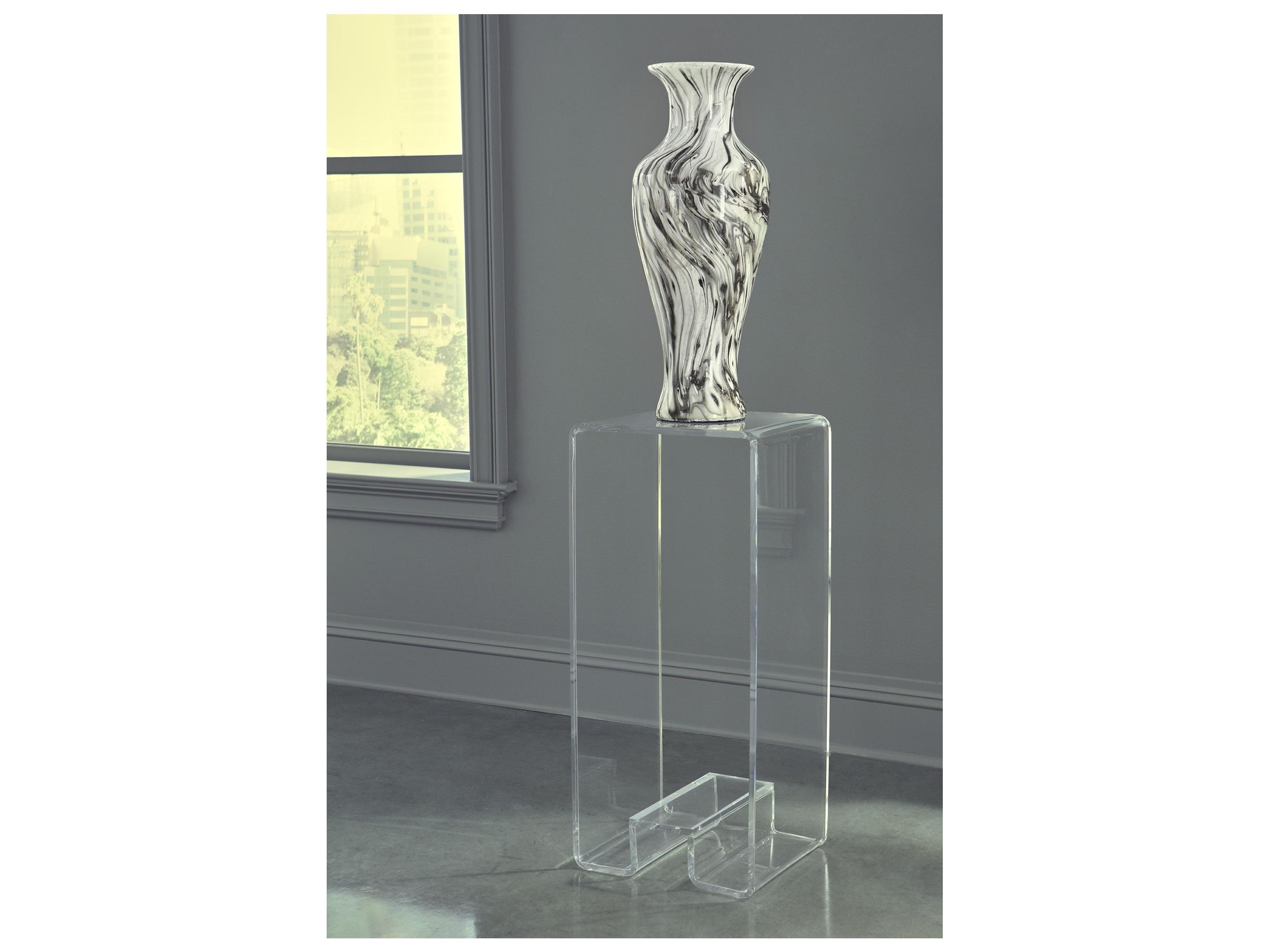 Wildwood Calacatta Calcutta Gold White Cream Vase