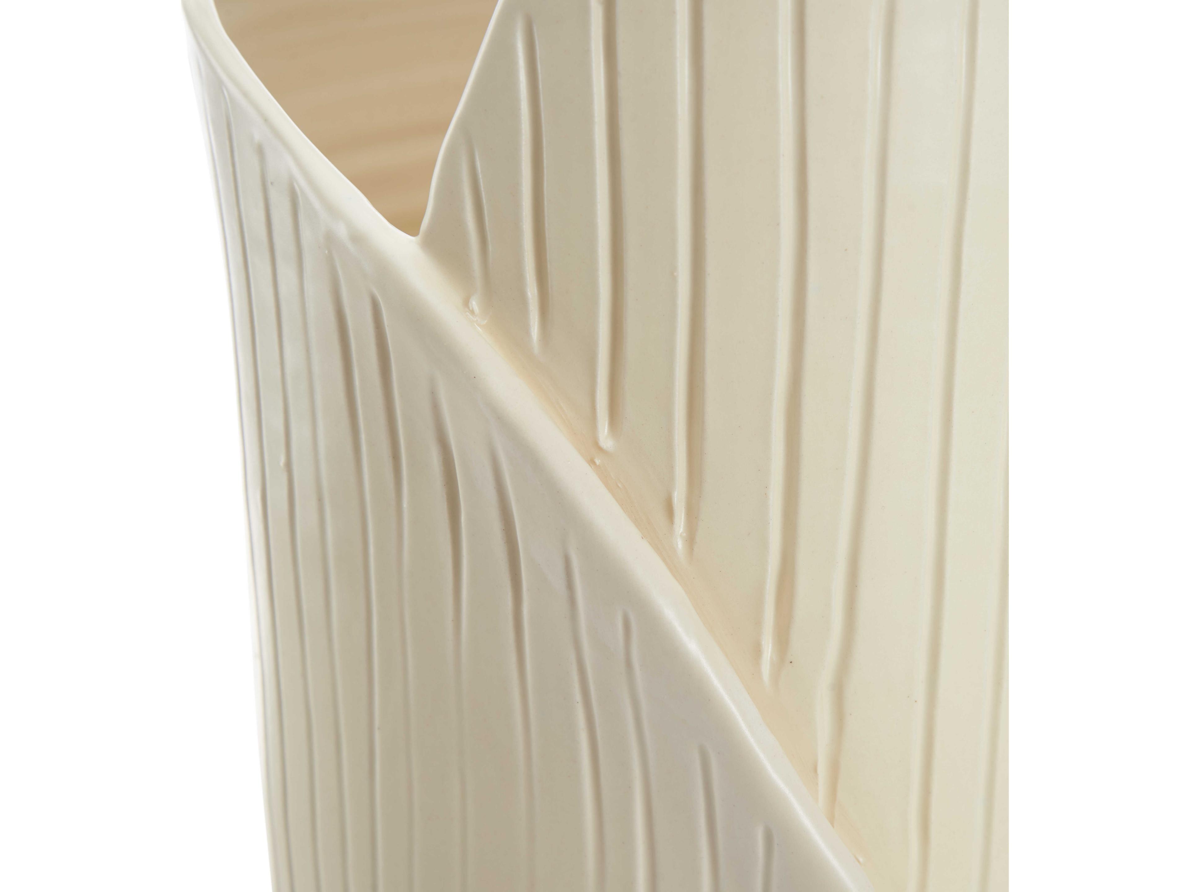 Wildwood Italia White cream Vase