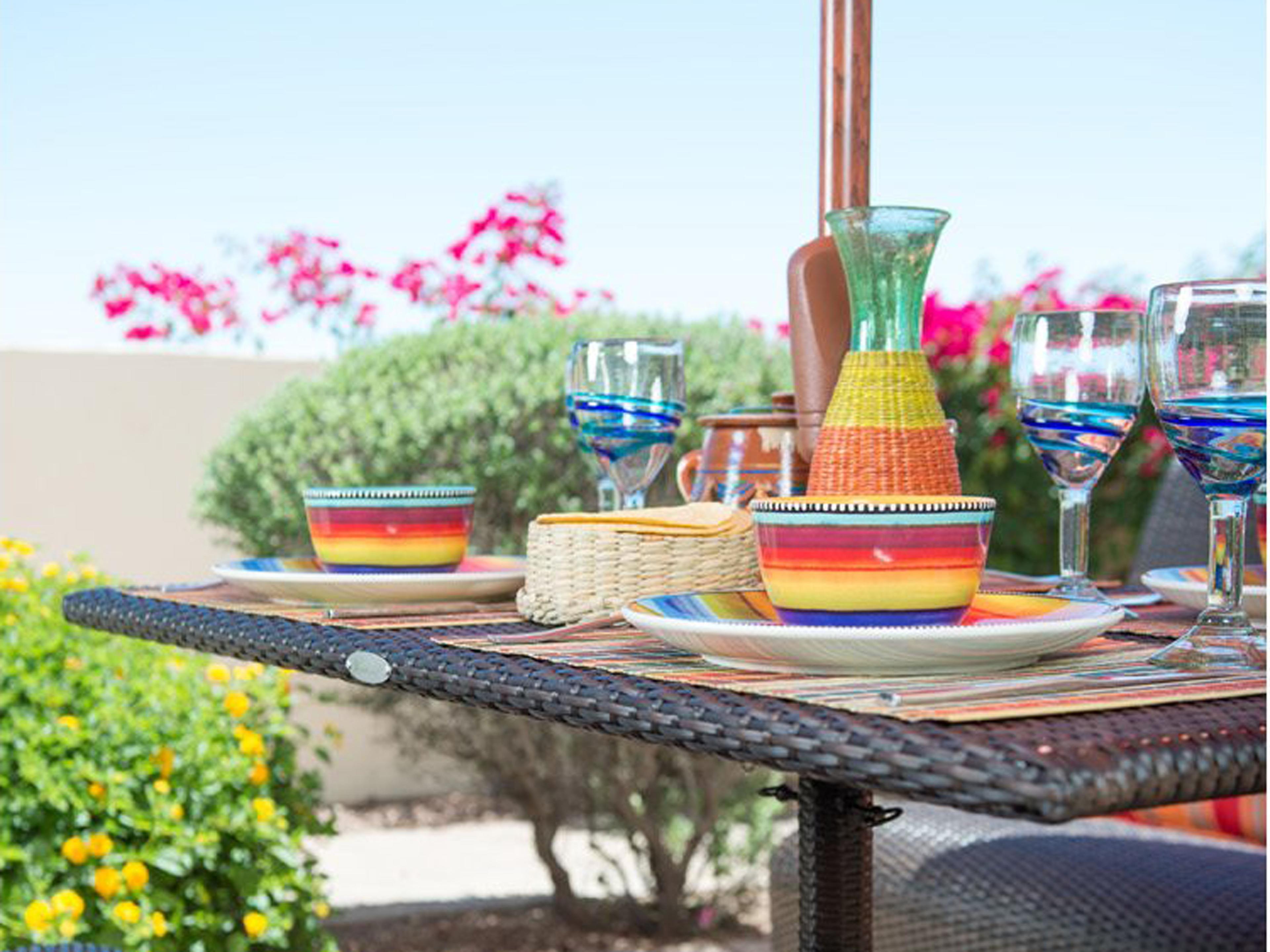 Woodard Whitecraft All Weather Wicker Banquette Outdoor Patio Dining Set