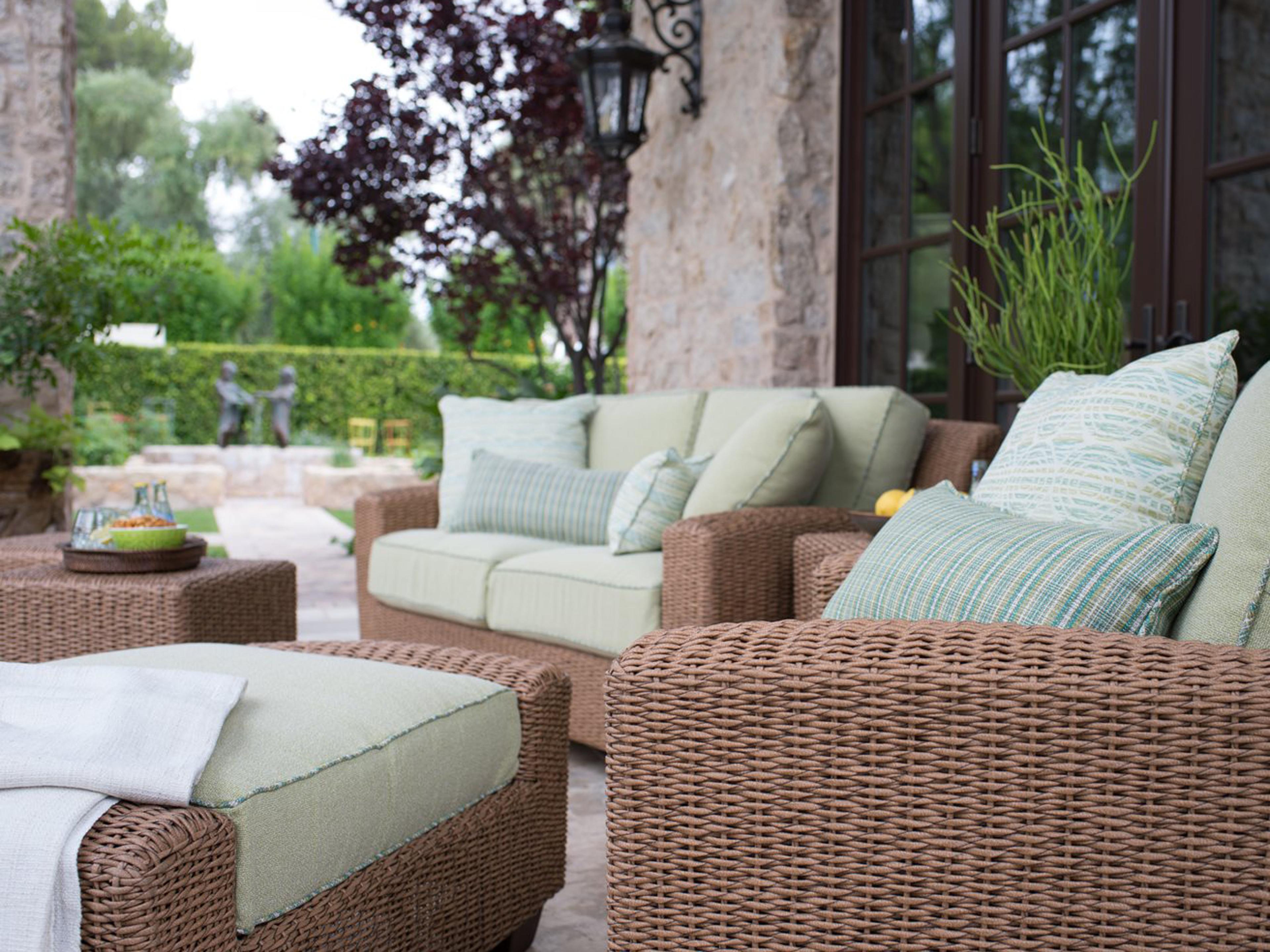 Woodard Whitecraft Saddleback Wicker Outdoor Patio Lounge Set