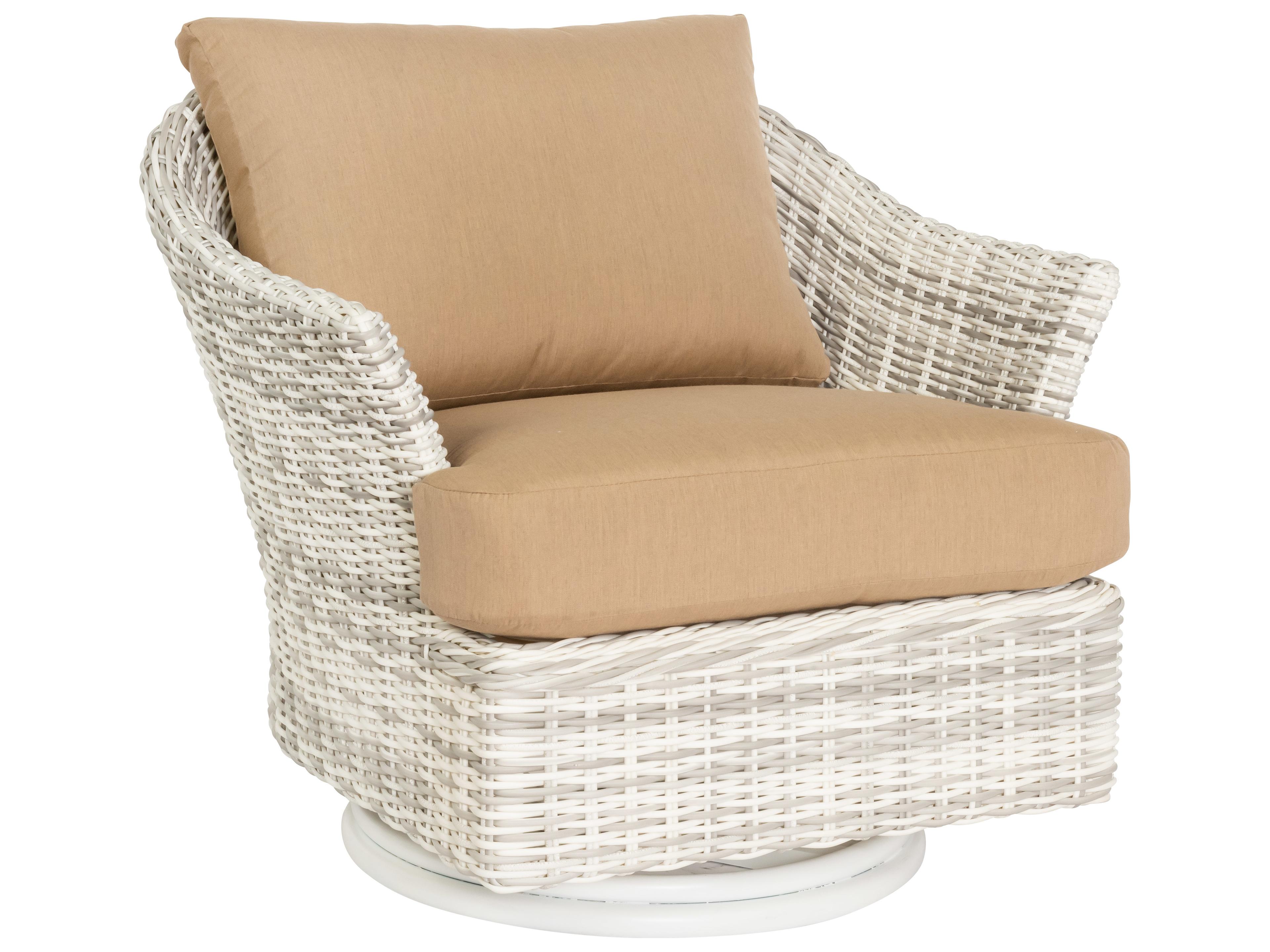 Whitecraft Sonoma Wicker Swivel Patio Lounge Chair